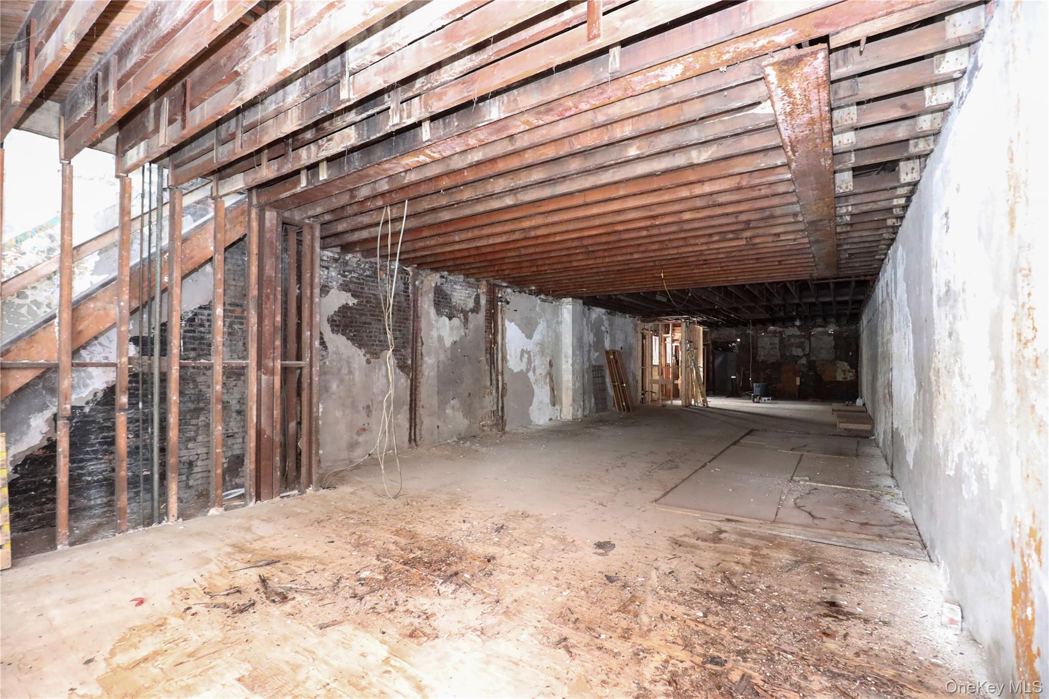 350 Broadway, Kingston, NY 12401