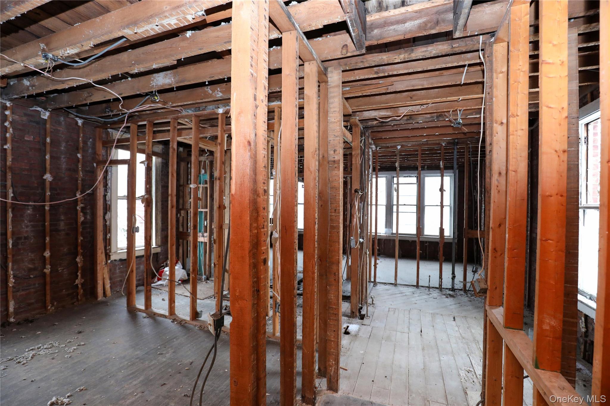 350 Broadway, Kingston, NY 12401