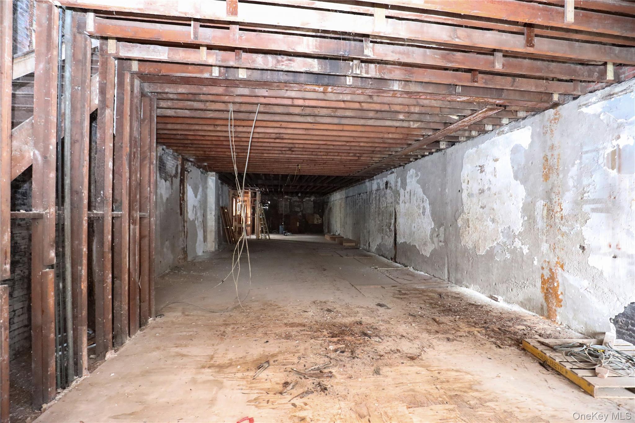 350 Broadway, Kingston, NY 12401