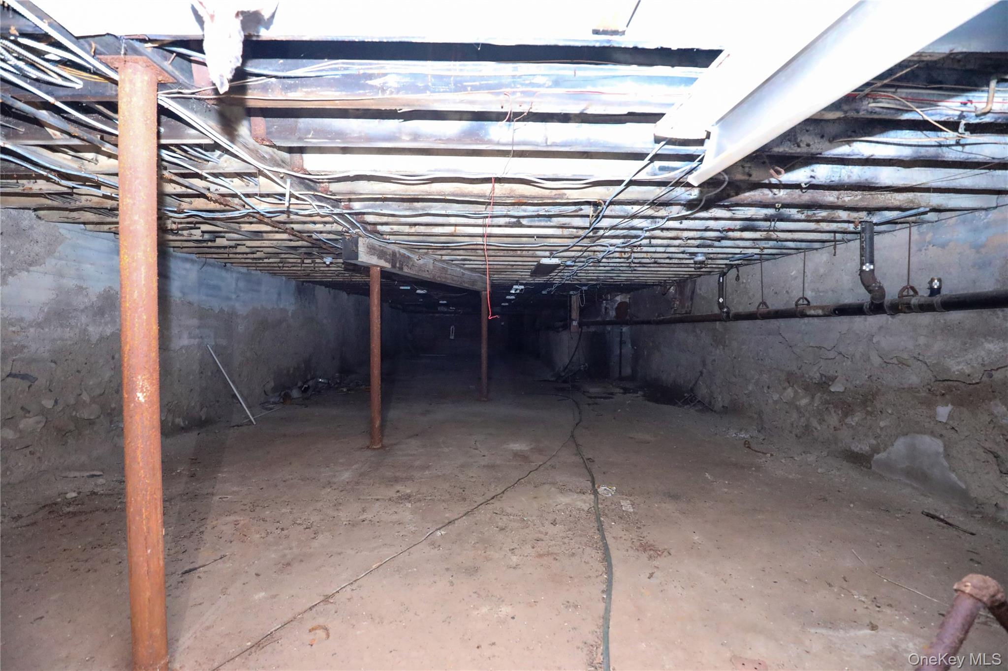 350 Broadway, Kingston, NY 12401