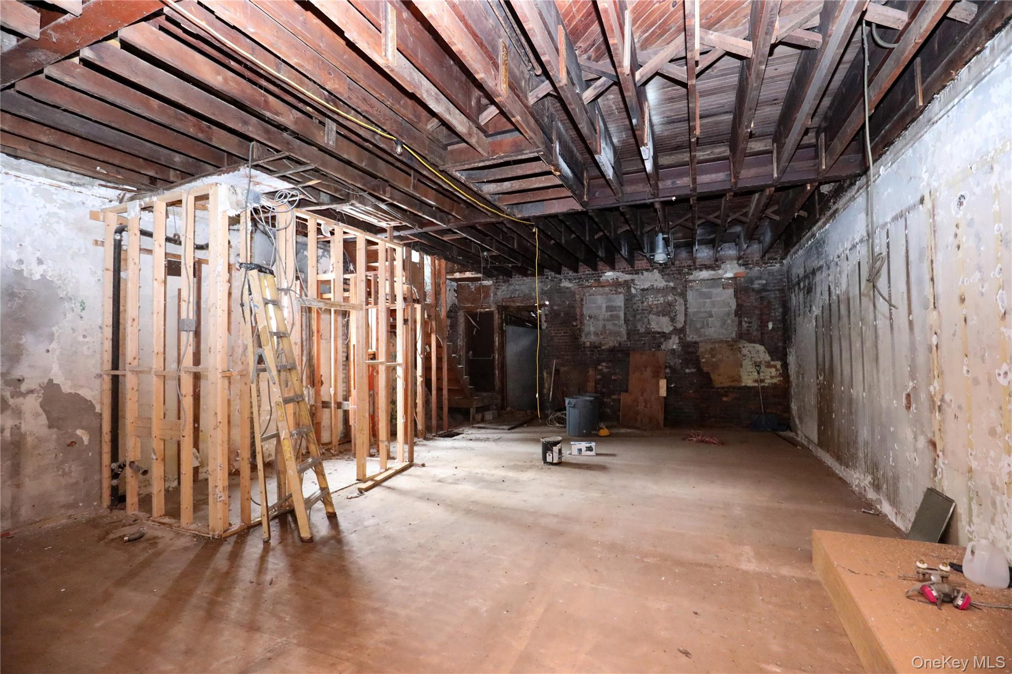 350 Broadway, Kingston, NY 12401