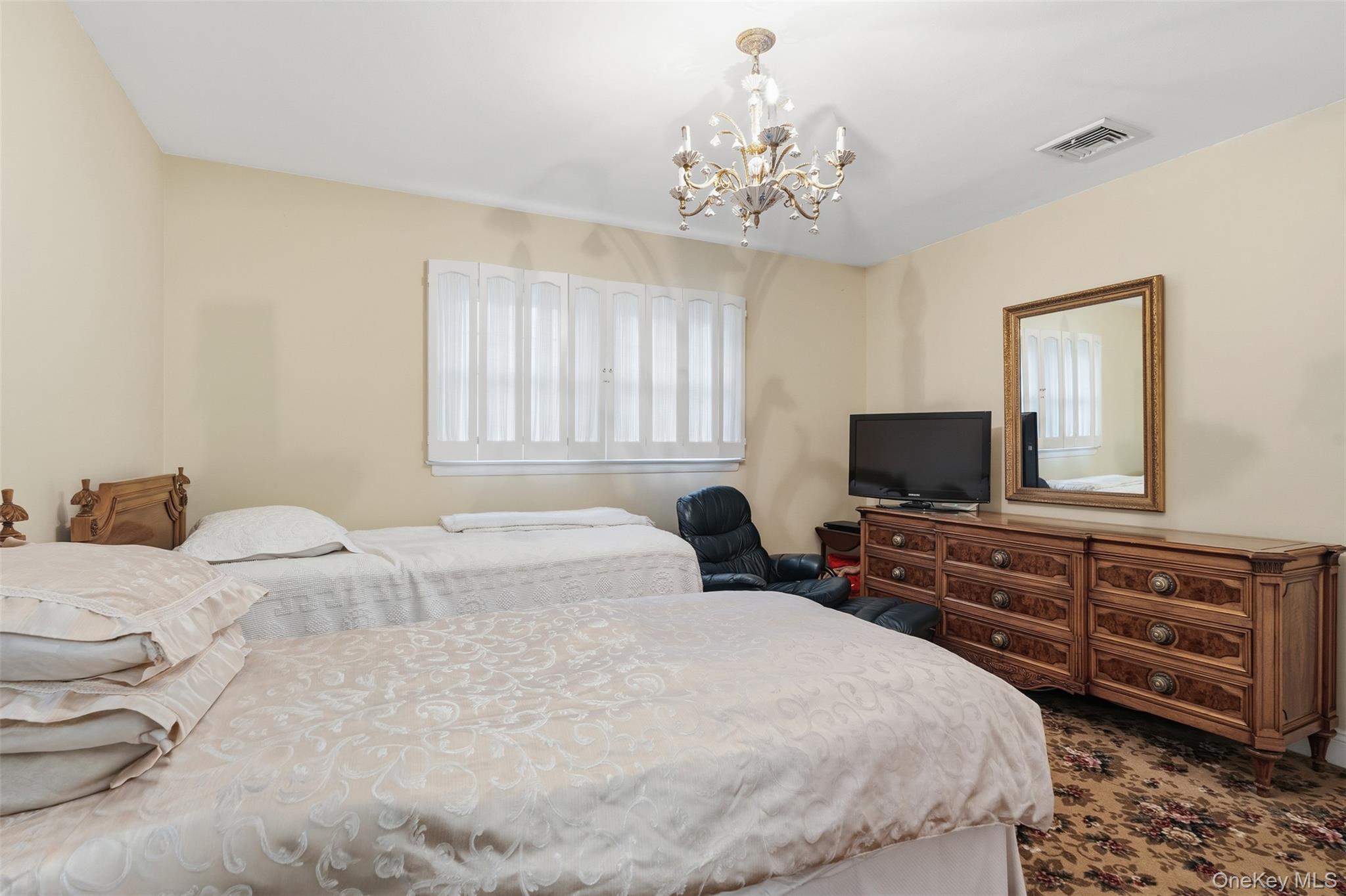 15 Hershel Terrace, Monsey, NY 10952