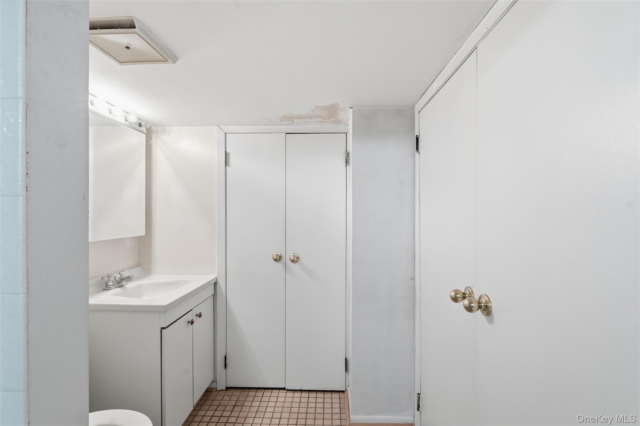 15 Hershel Terrace, Monsey, NY 10952