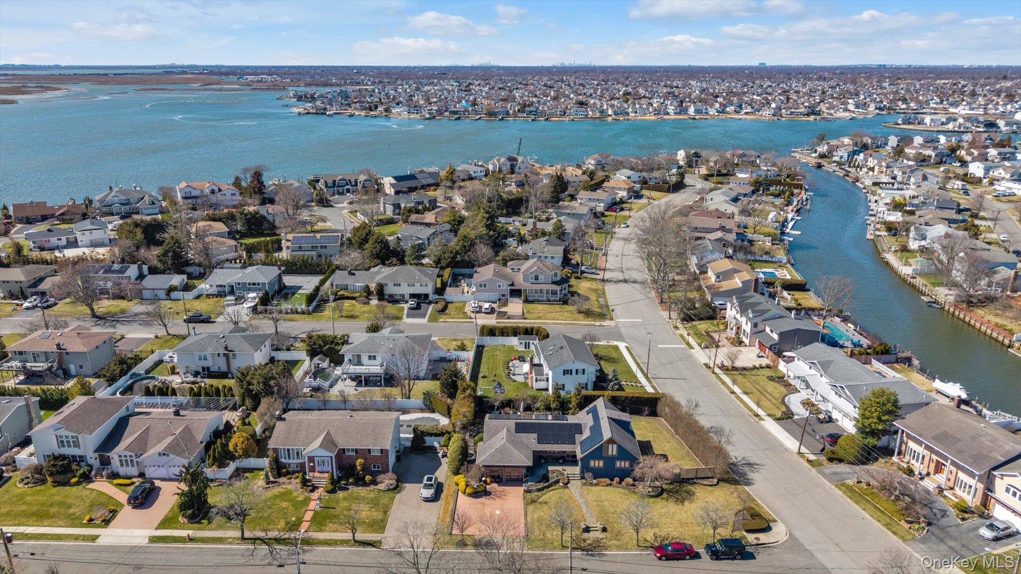 301 Cameo Drive, Massapequa, NY 11758