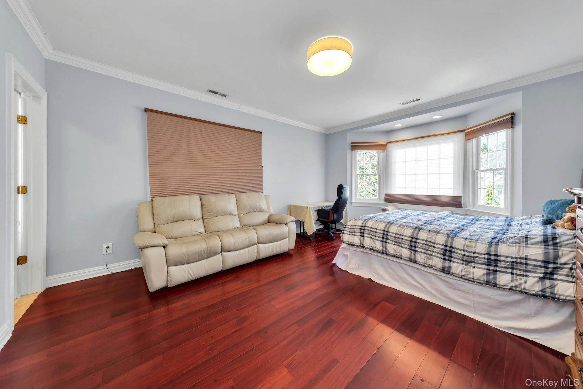 58 Stone Hill Drive S, Manhasset, NY 11030