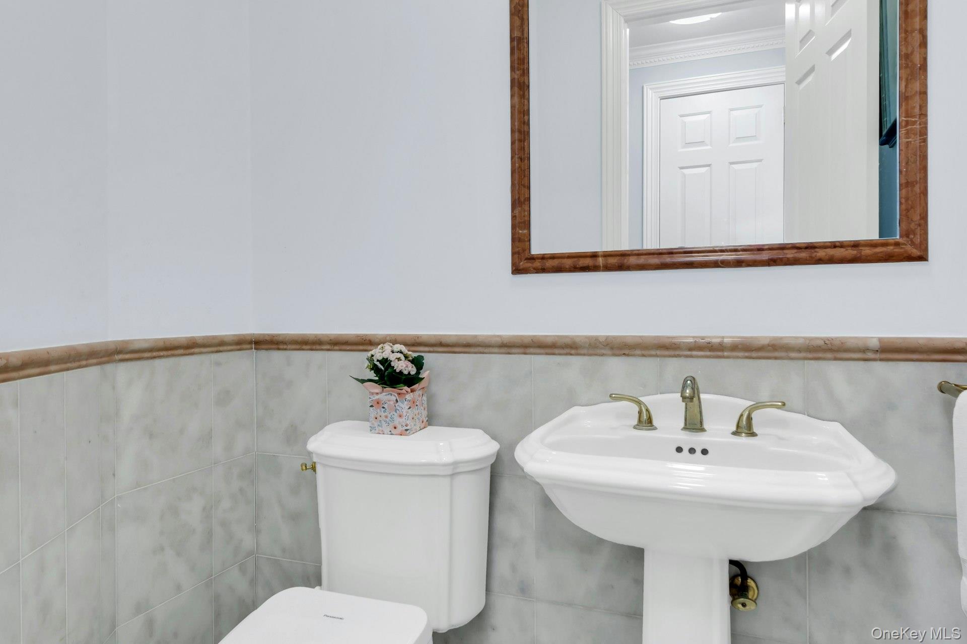 58 Stone Hill Drive S, Manhasset, NY 11030