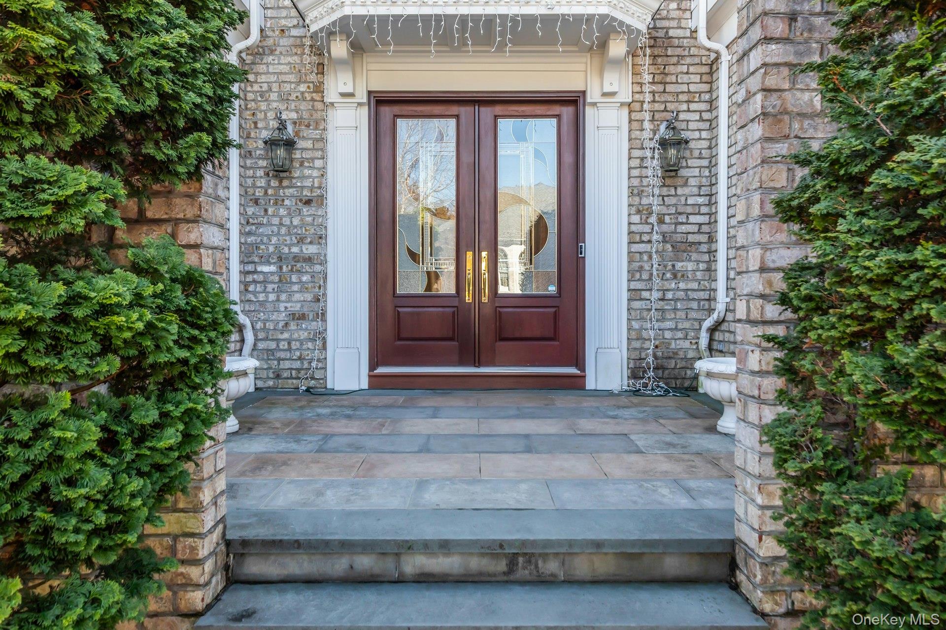 58 Stone Hill Drive S, Manhasset, NY 11030