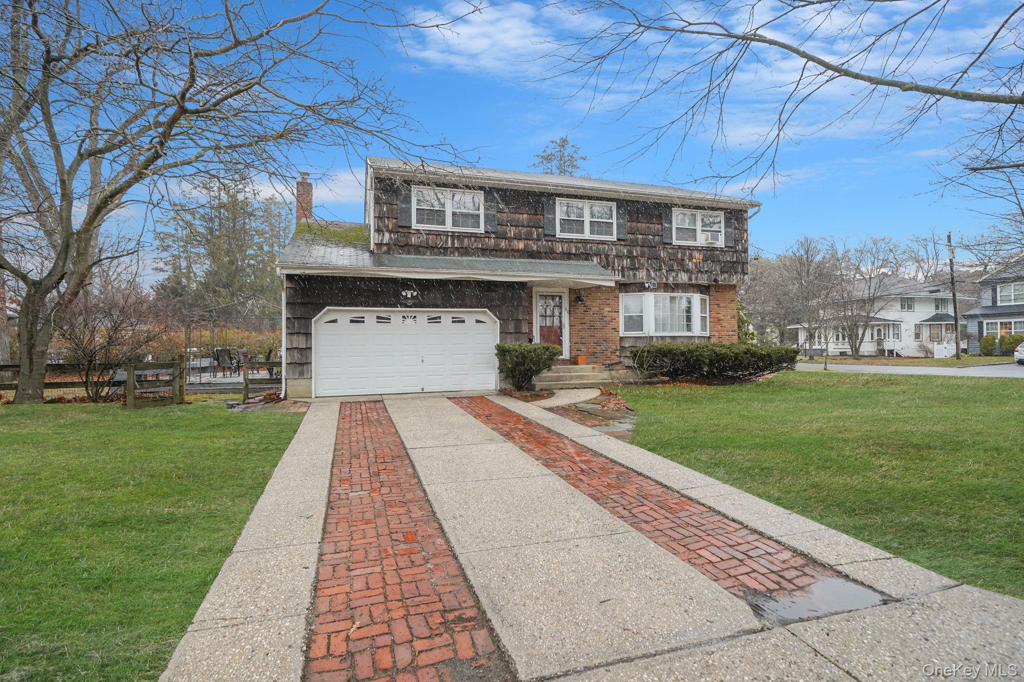 60 Iroquois Drive, Brightwaters, NY 11718