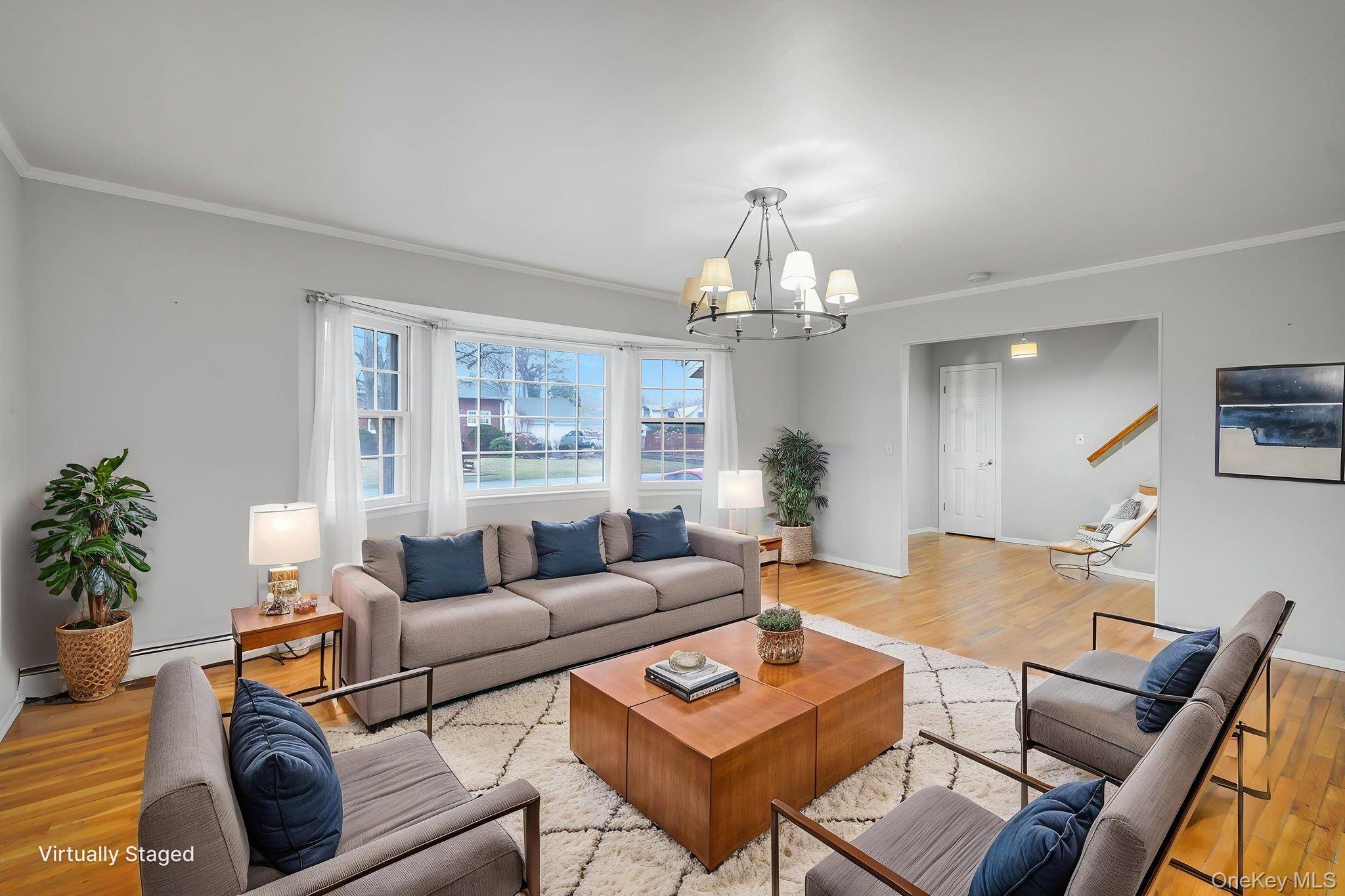 60 Iroquois Drive, Brightwaters, NY 11718