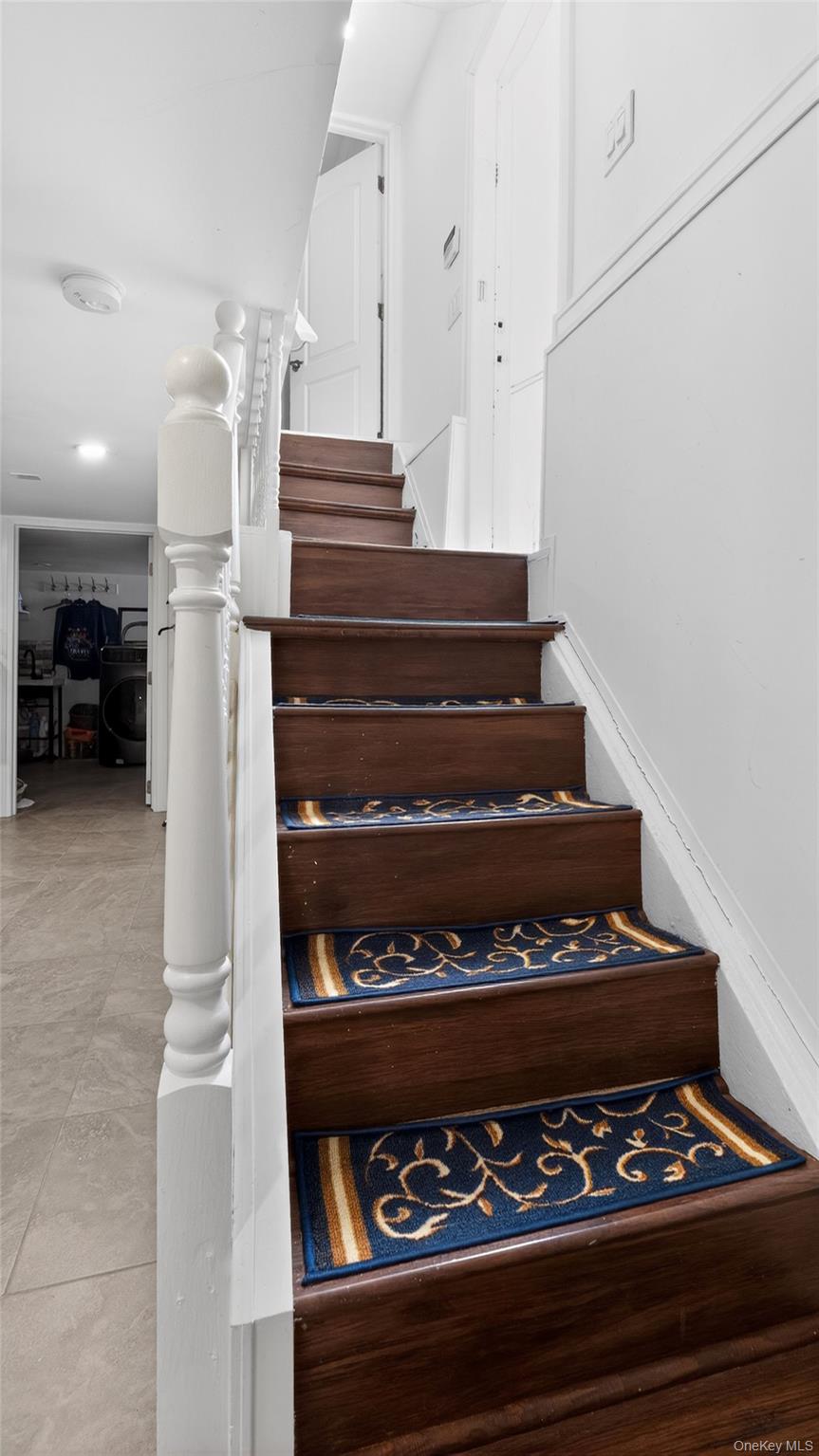 175 Hempstead Avenue, Lynbrook, NY 11563