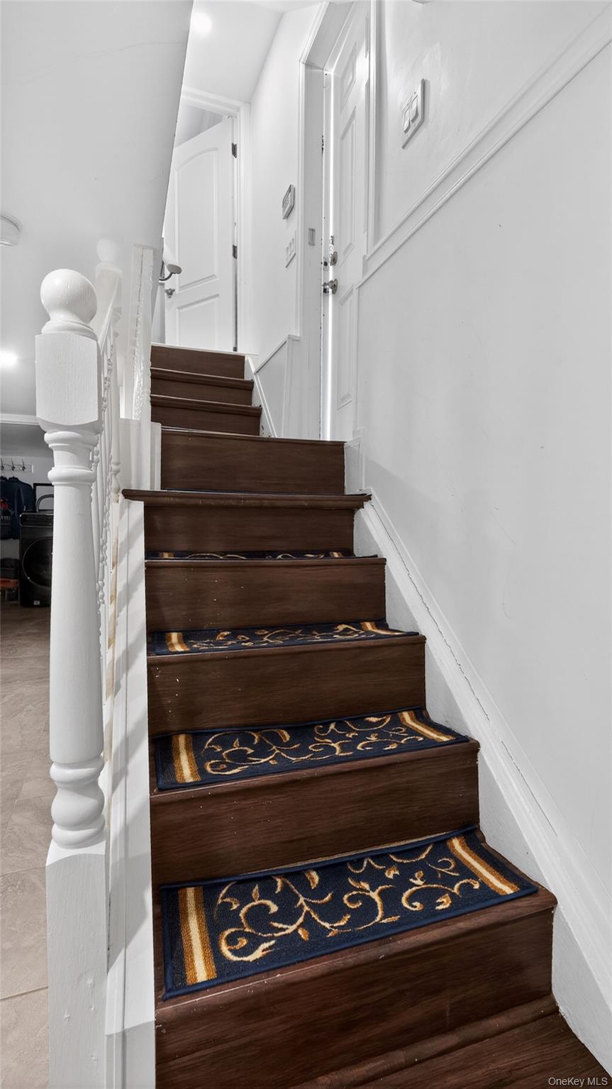 175 Hempstead Avenue, Lynbrook, NY 11563