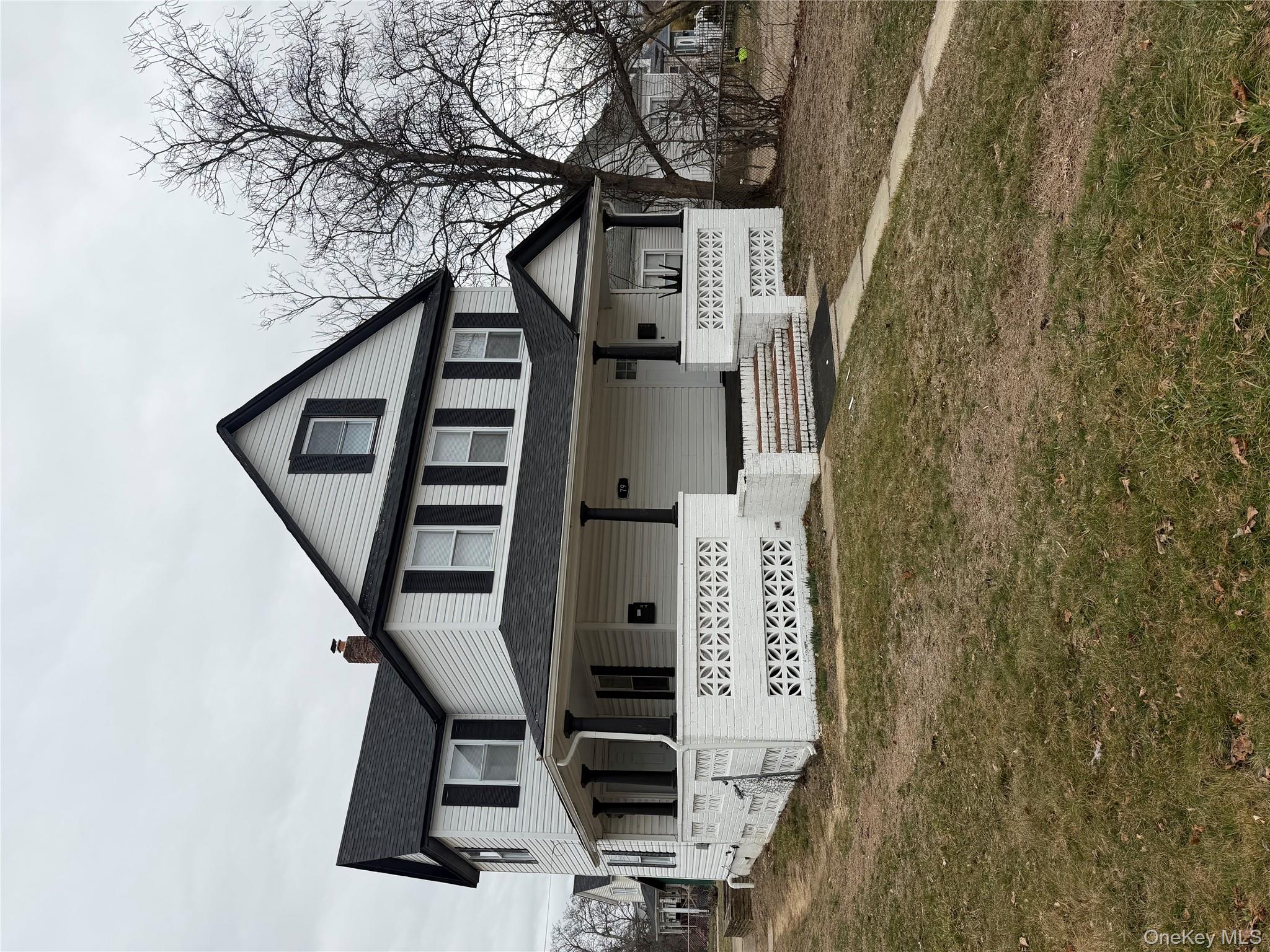 79 Brook Street, Bay Shore, NY 11706