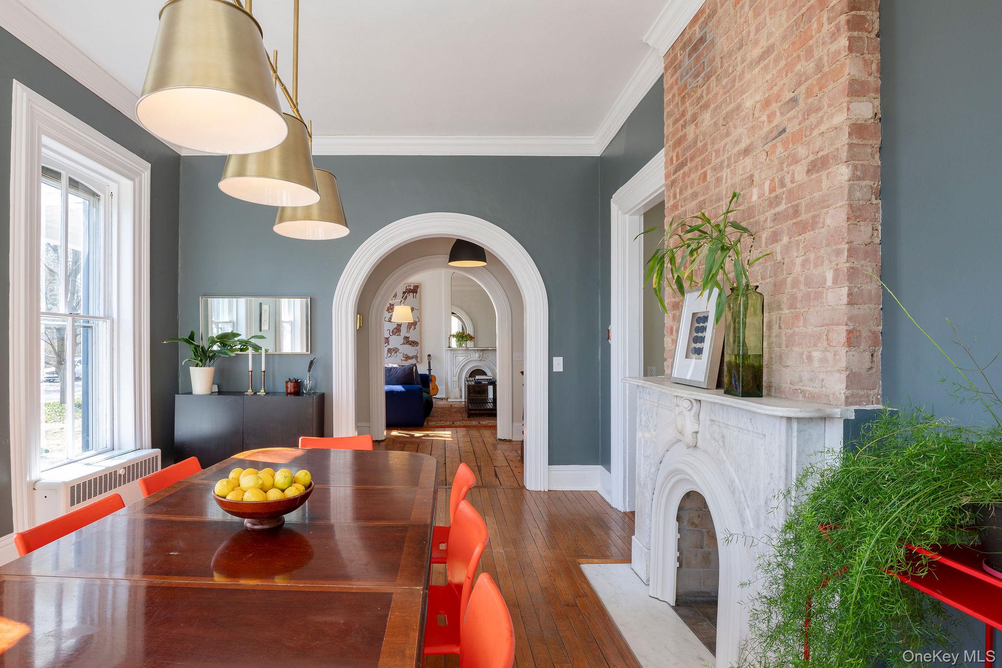 45 W Chestnut Street, Kingston, NY 12401