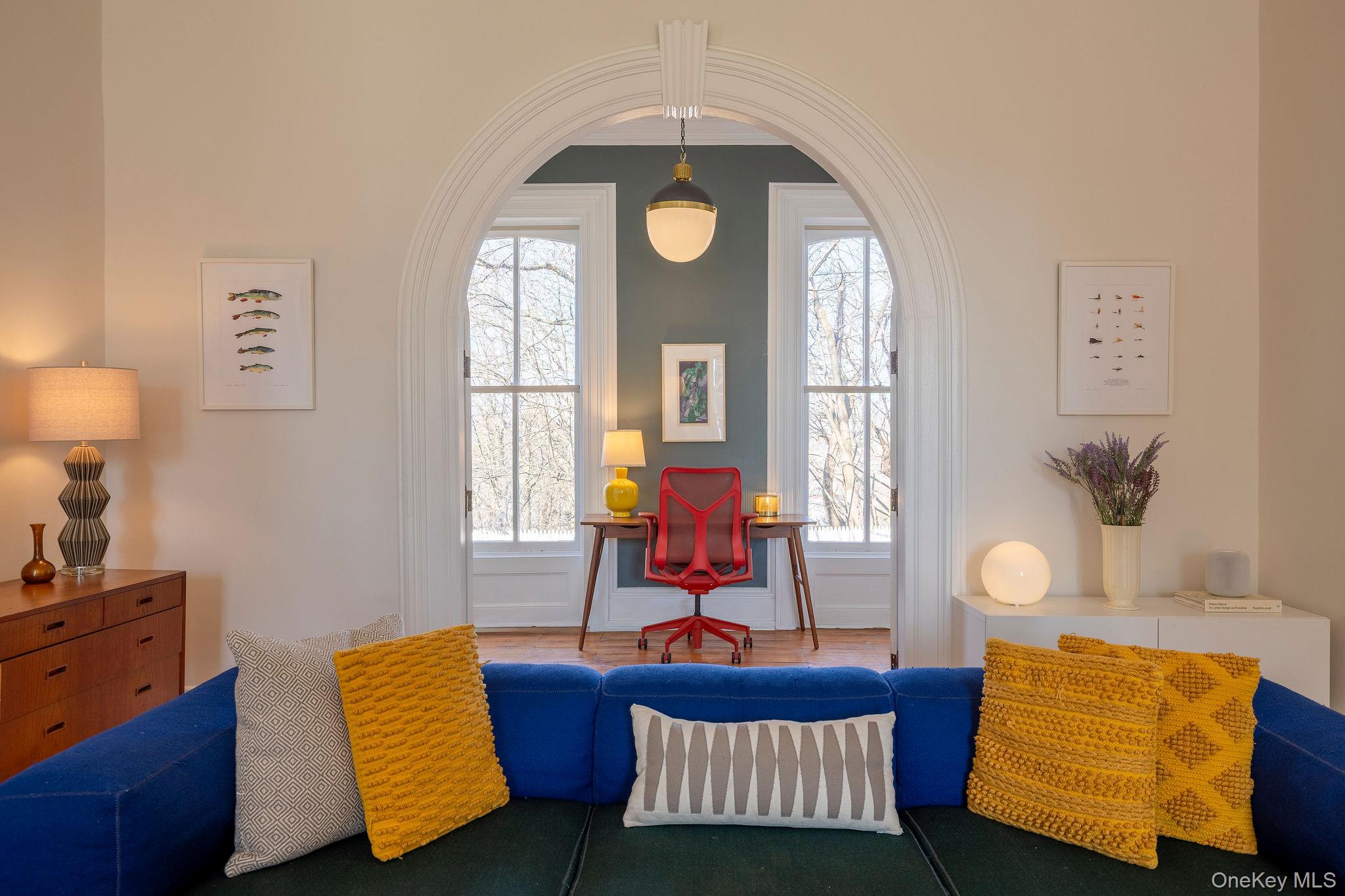 45 W Chestnut Street, Kingston, NY 12401