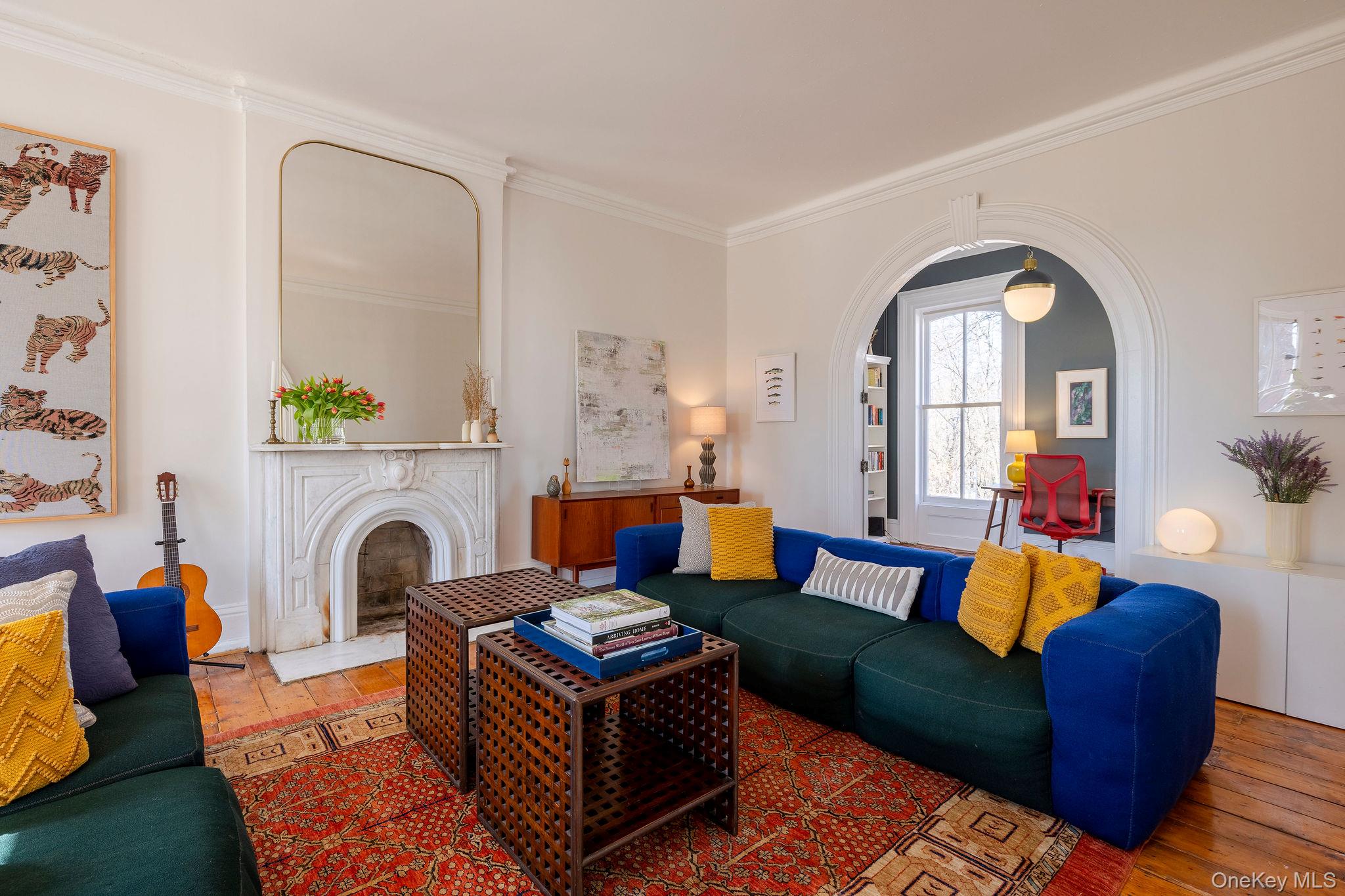 45 W Chestnut Street, Kingston, NY 12401