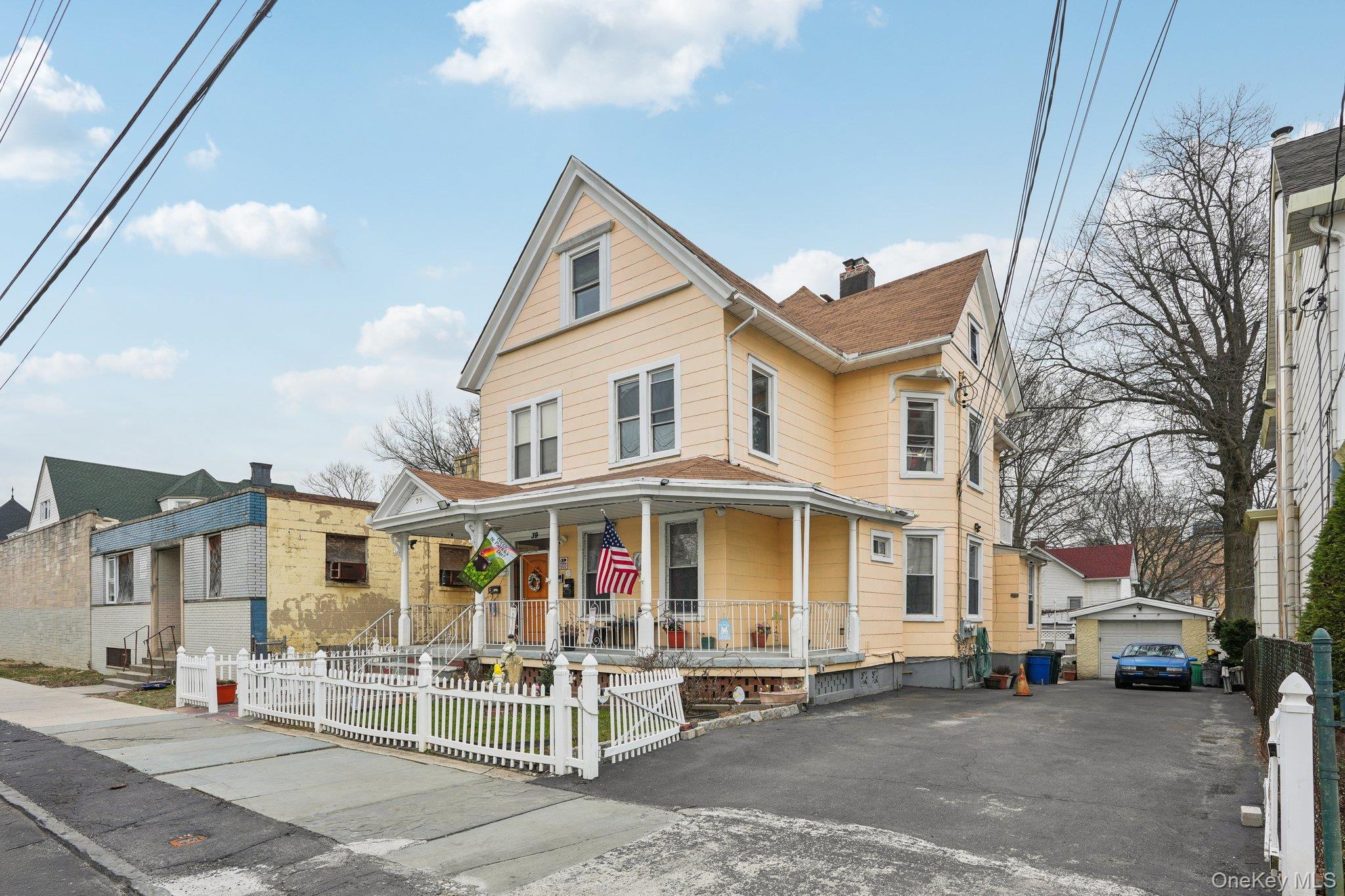39 N 10th Avenue, Mount Vernon, NY 10550