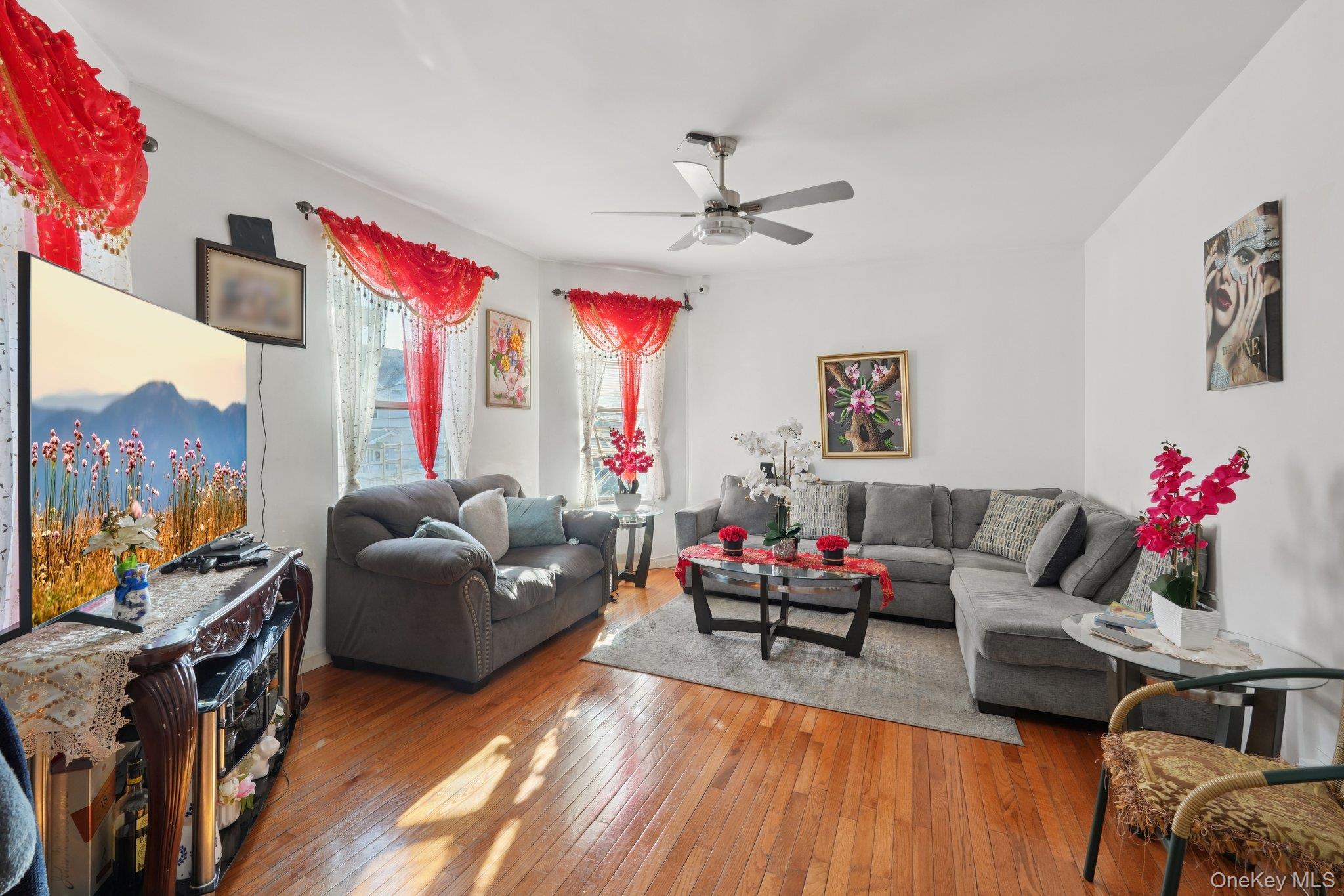 39 N 10th Avenue, Mount Vernon, NY 10550