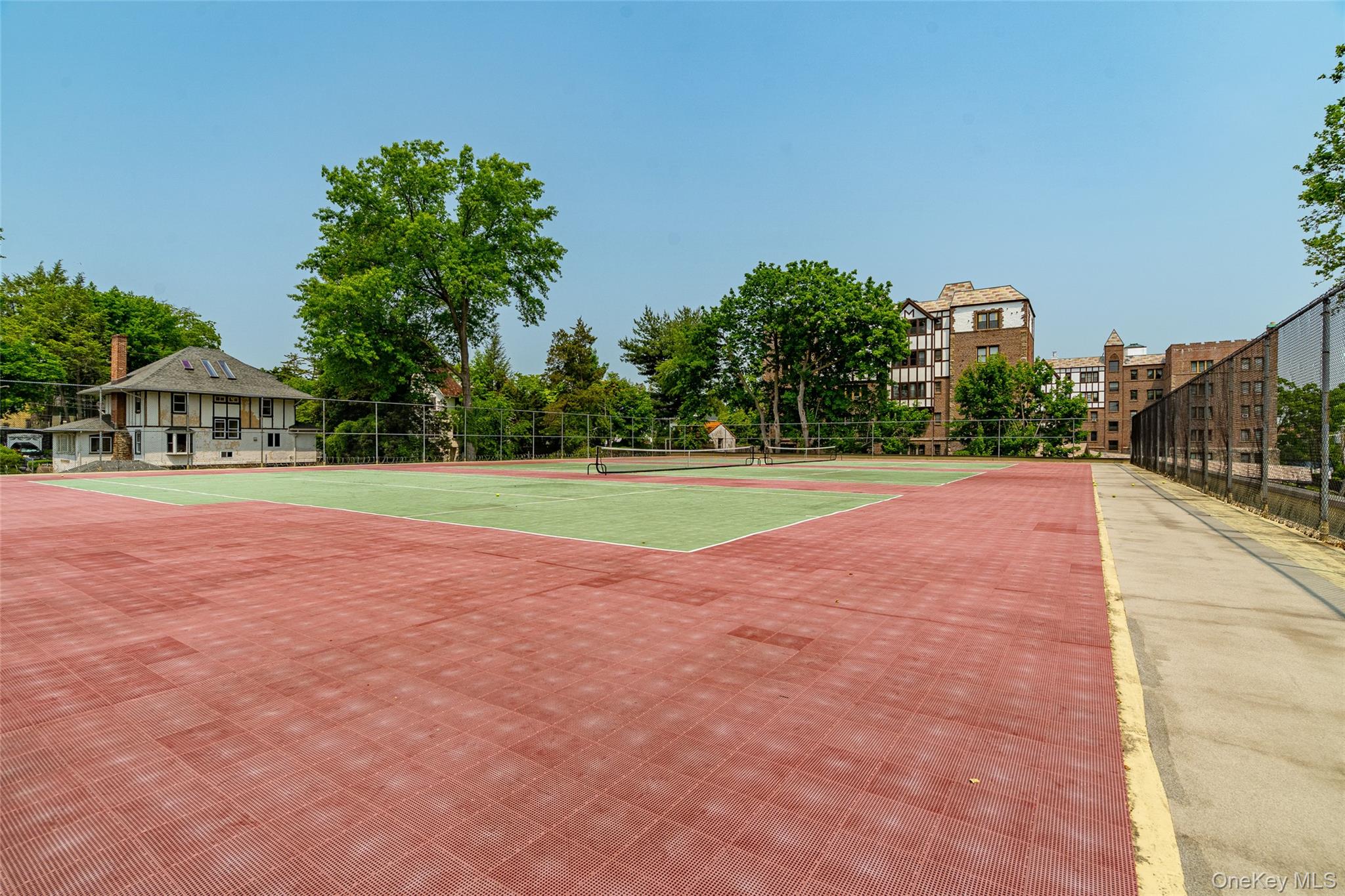 98 Pearsall Drive # 1A, Mount Vernon, NY 10552