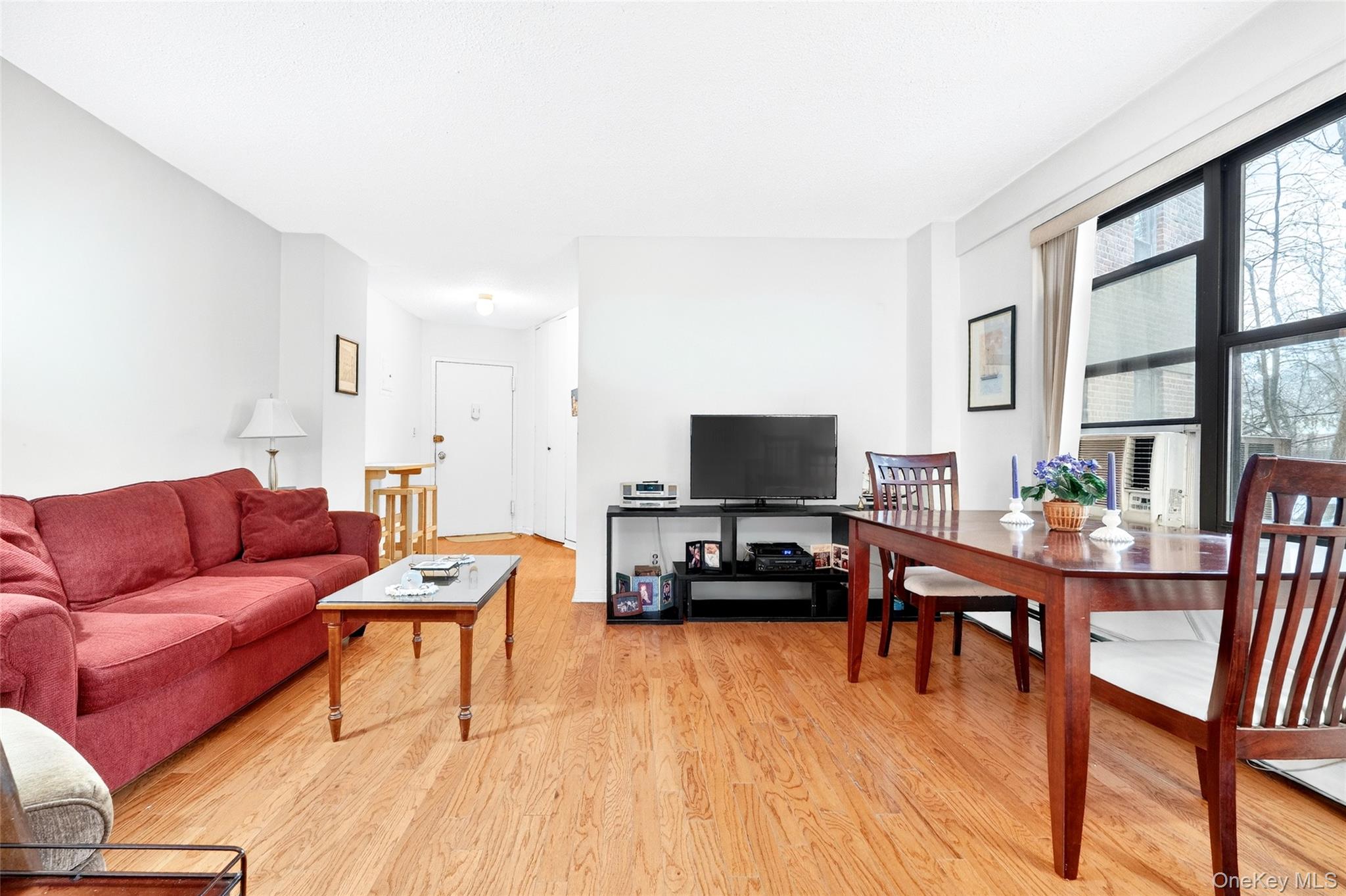 98 Pearsall Drive # 1A, Mount Vernon, NY 10552