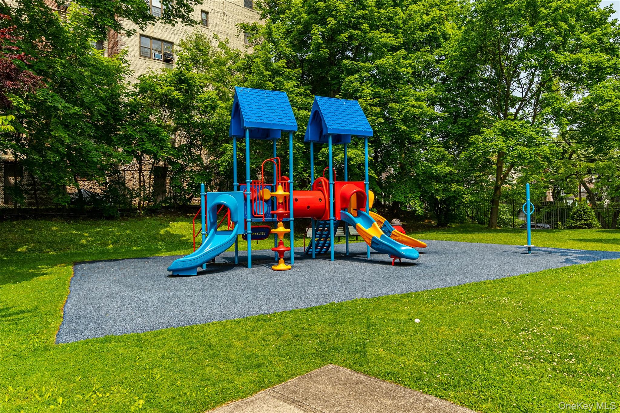 98 Pearsall Drive # 1A, Mount Vernon, NY 10552