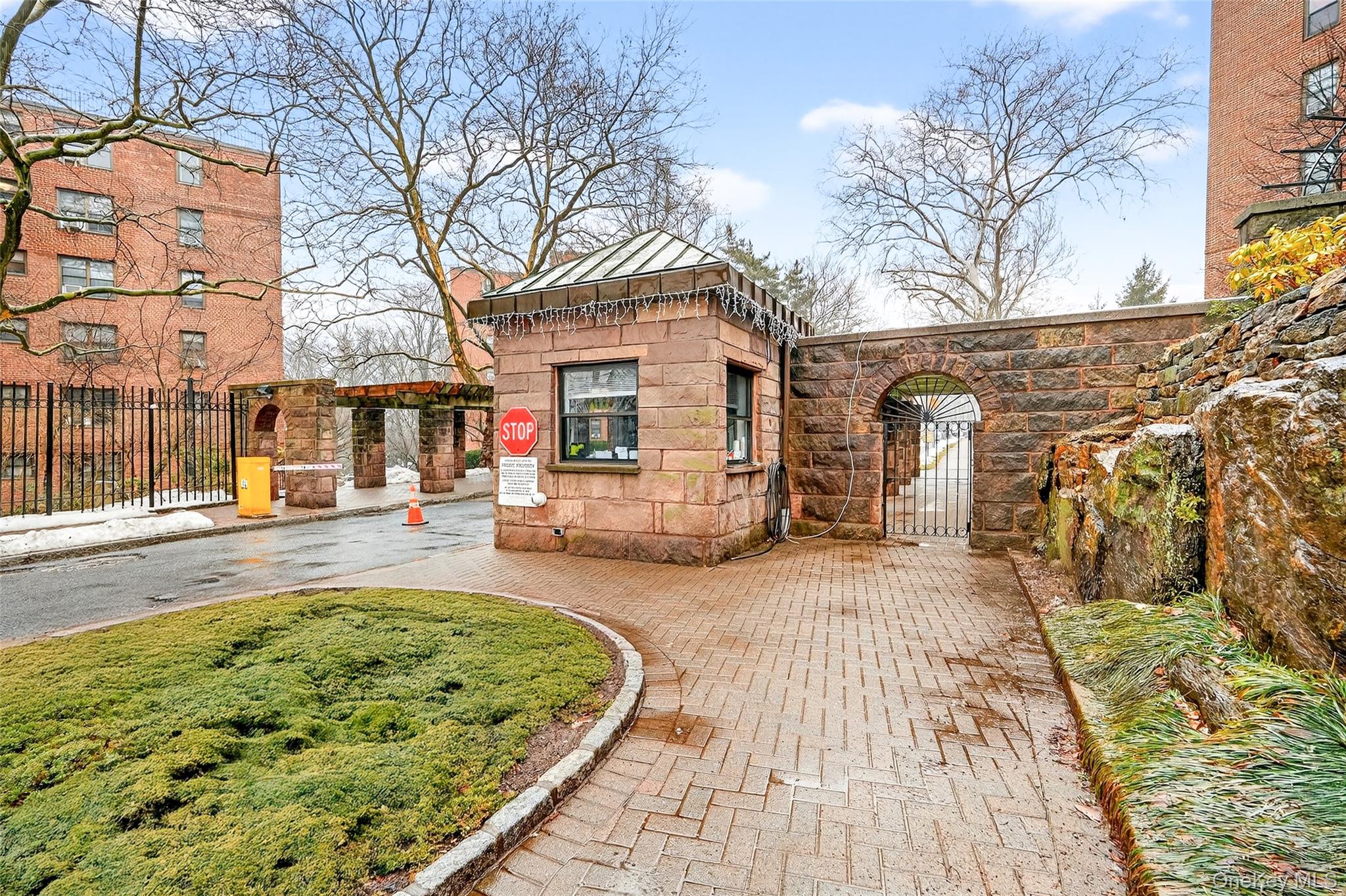 98 Pearsall Drive # 1A, Mount Vernon, NY 10552