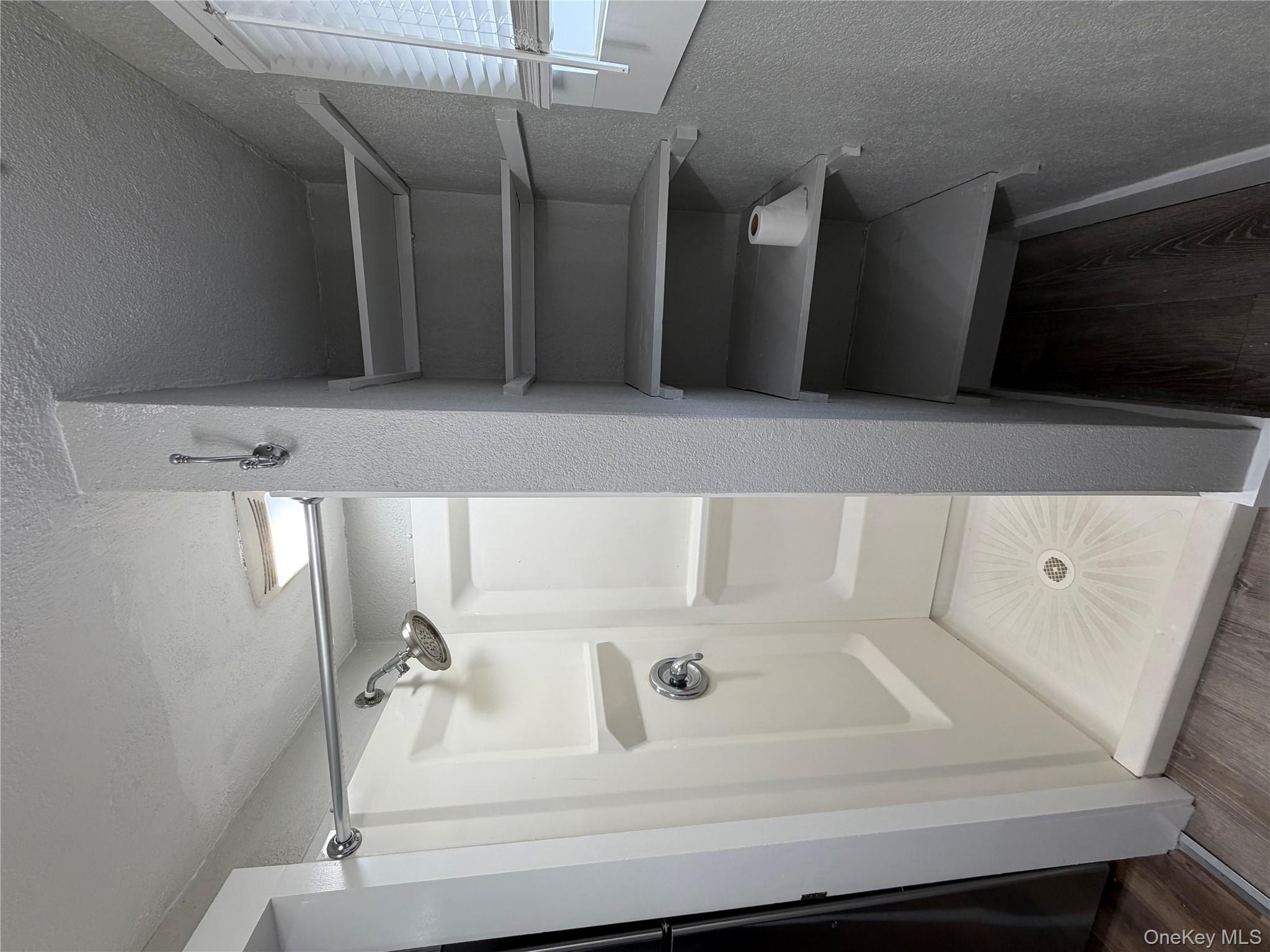 11 Haab Avenue, Babylon, NY 11702