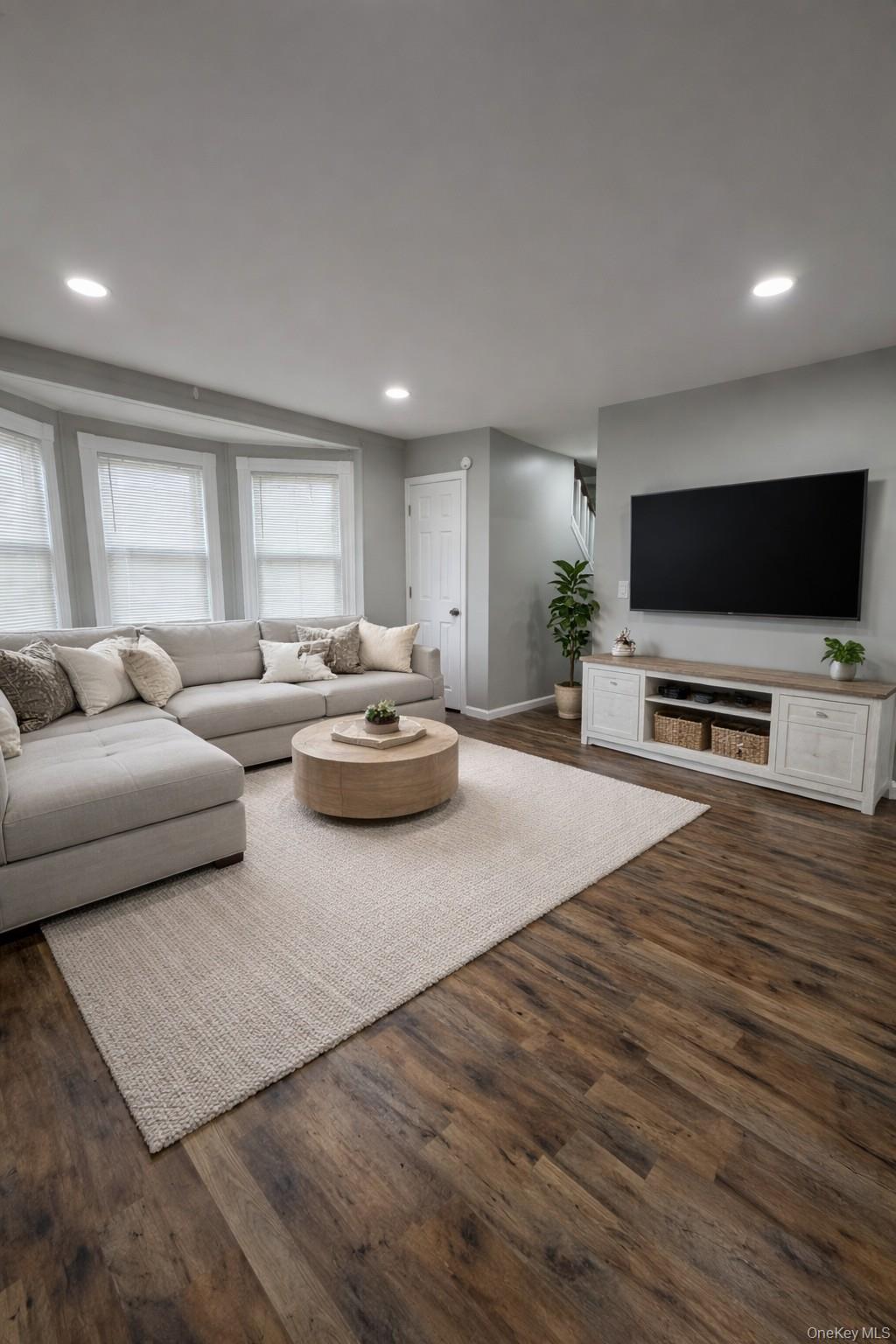 11 Haab Avenue, Babylon, NY 11702