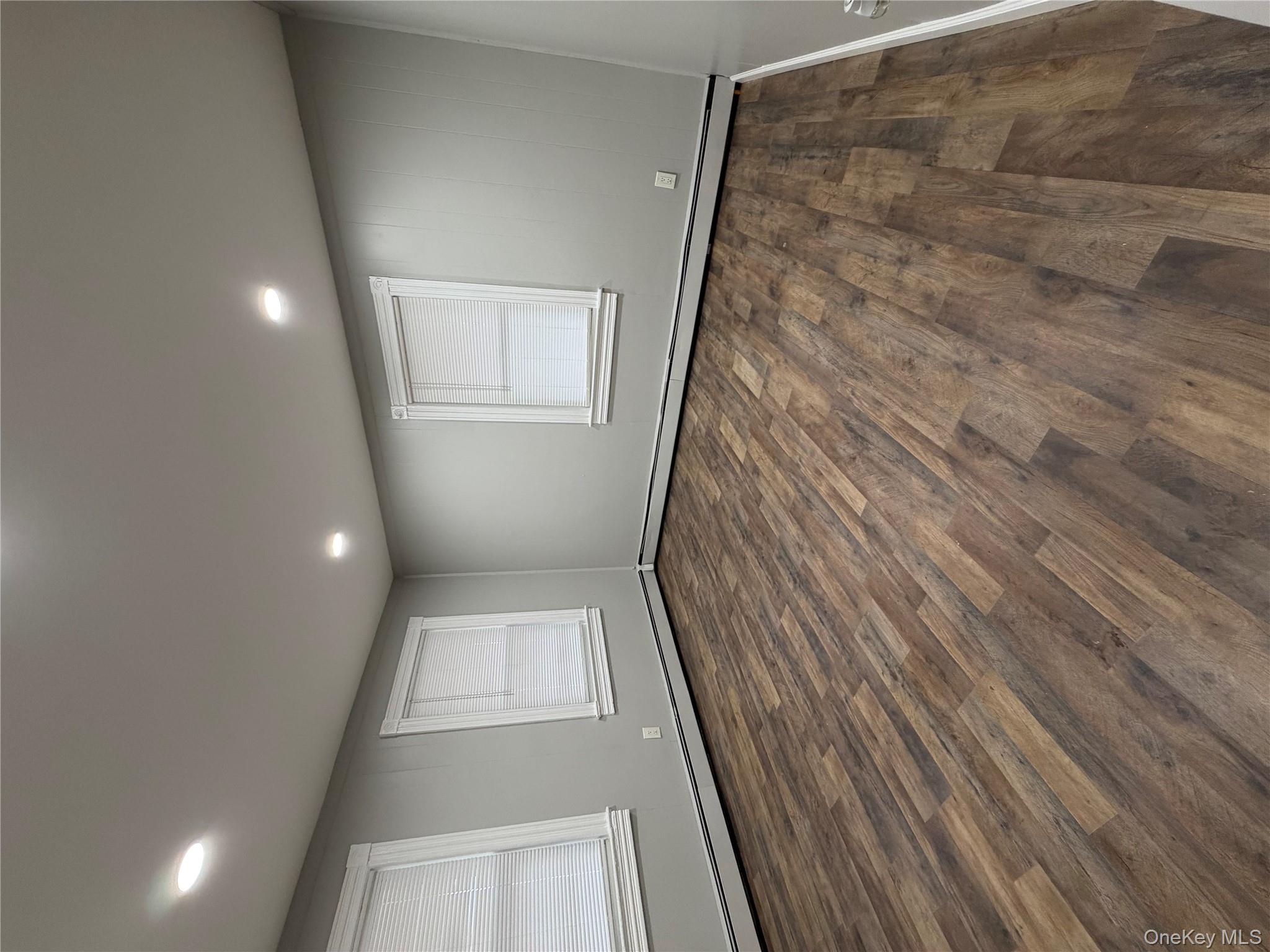 11 Haab Avenue, Babylon, NY 11702