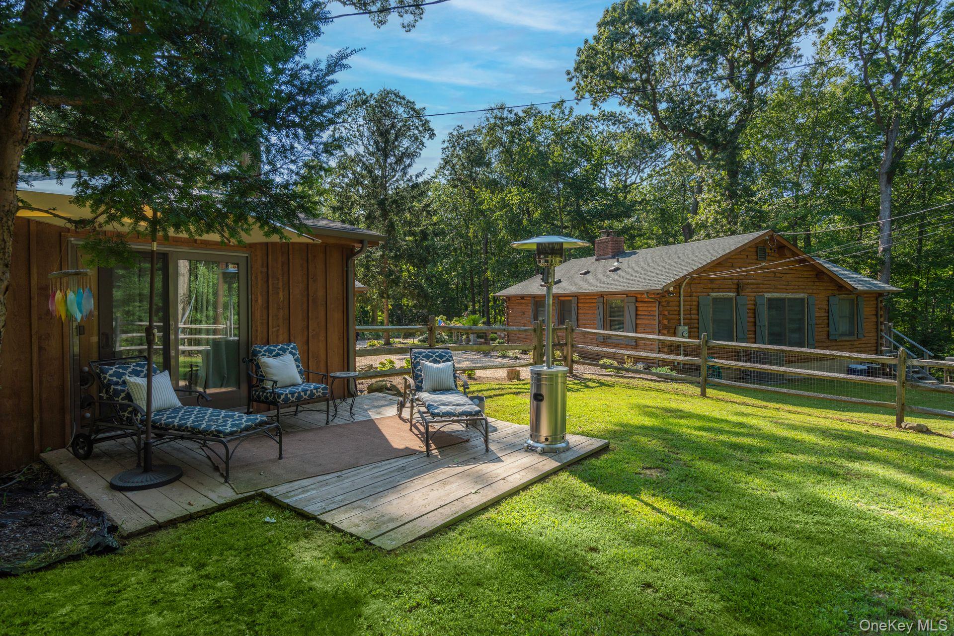 24 Forrest Drive, Lloyd Harbor, NY 11743