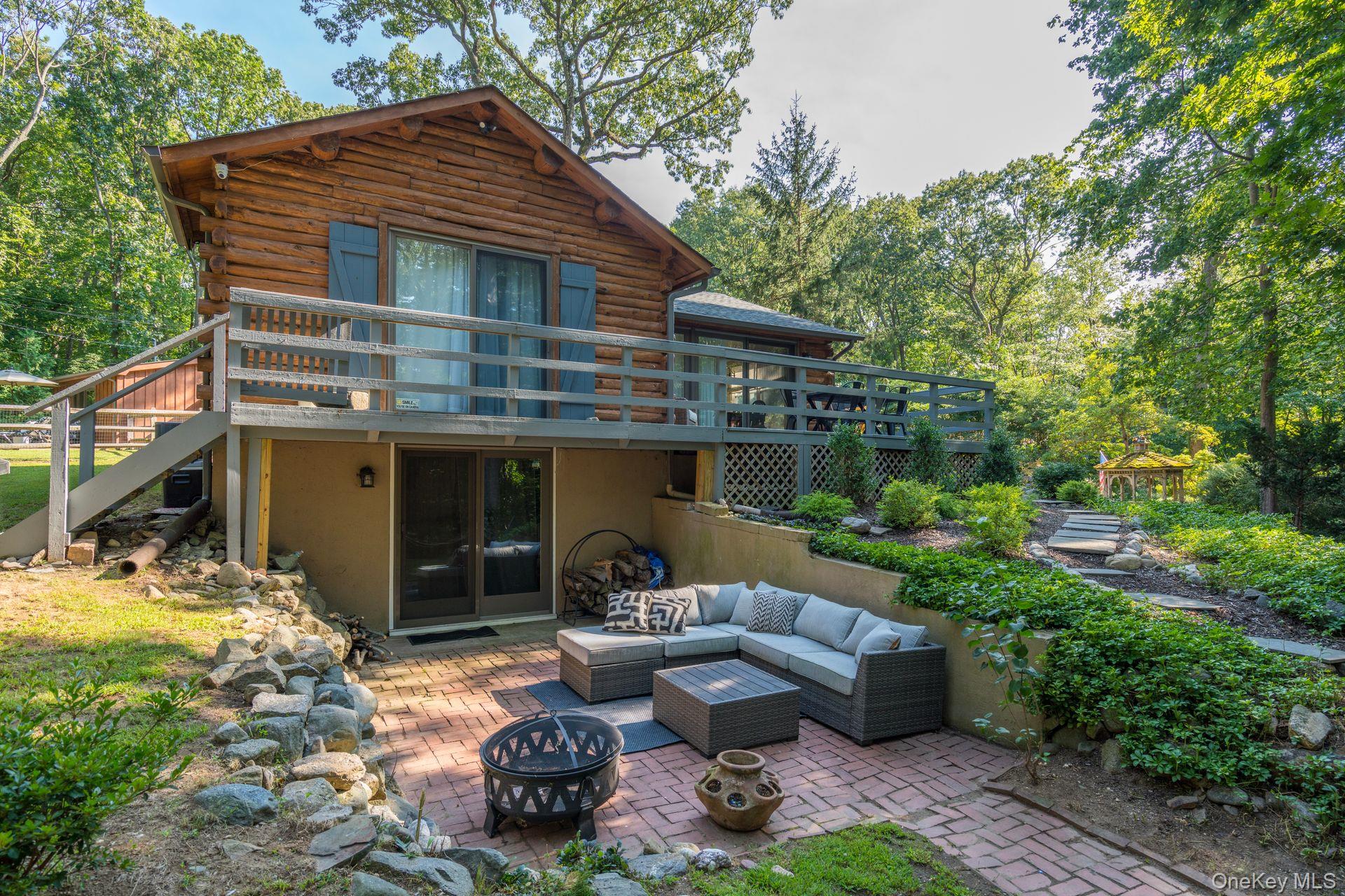 24 Forrest Drive, Lloyd Harbor, NY 11743