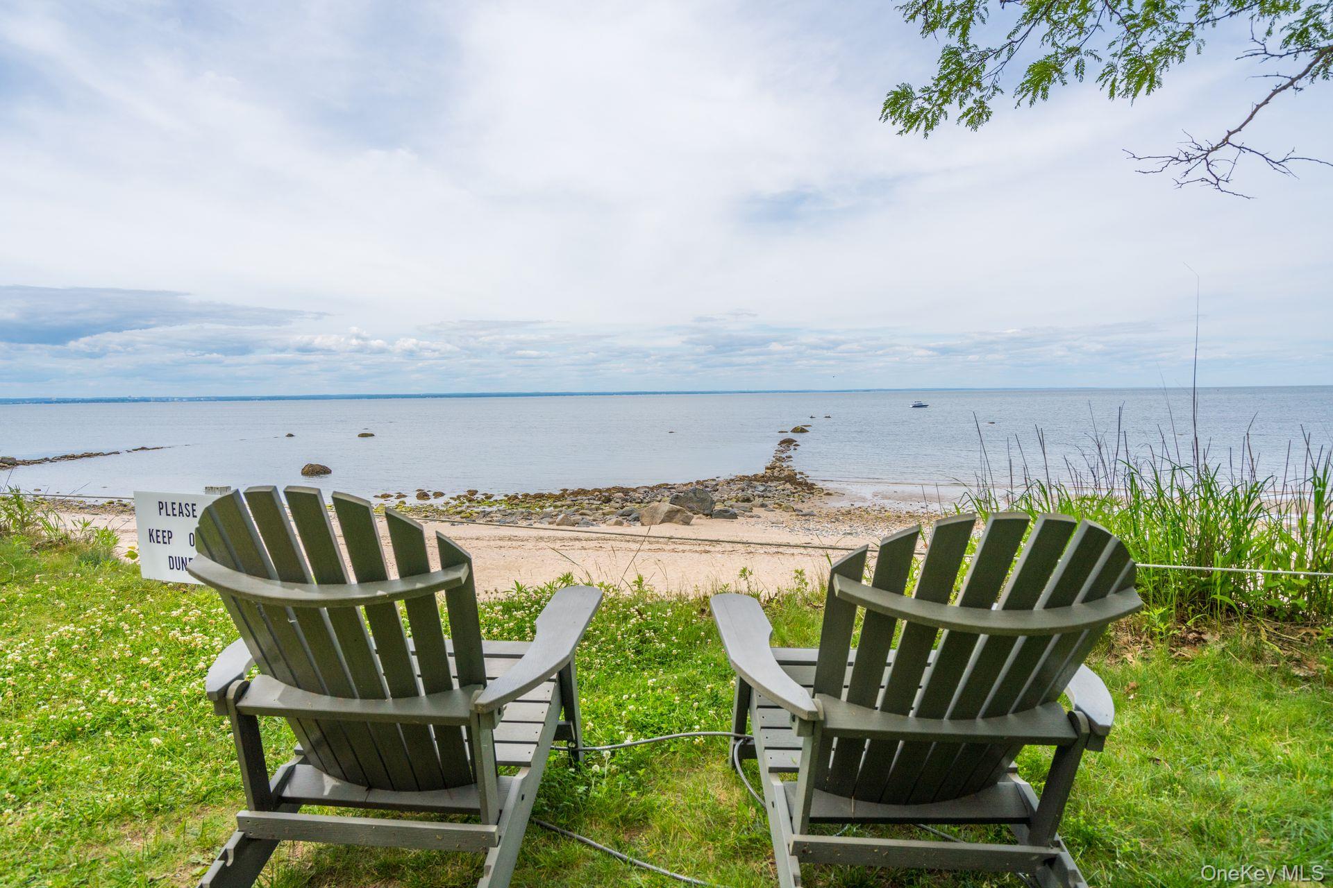 24 Forrest Drive, Lloyd Harbor, NY 11743