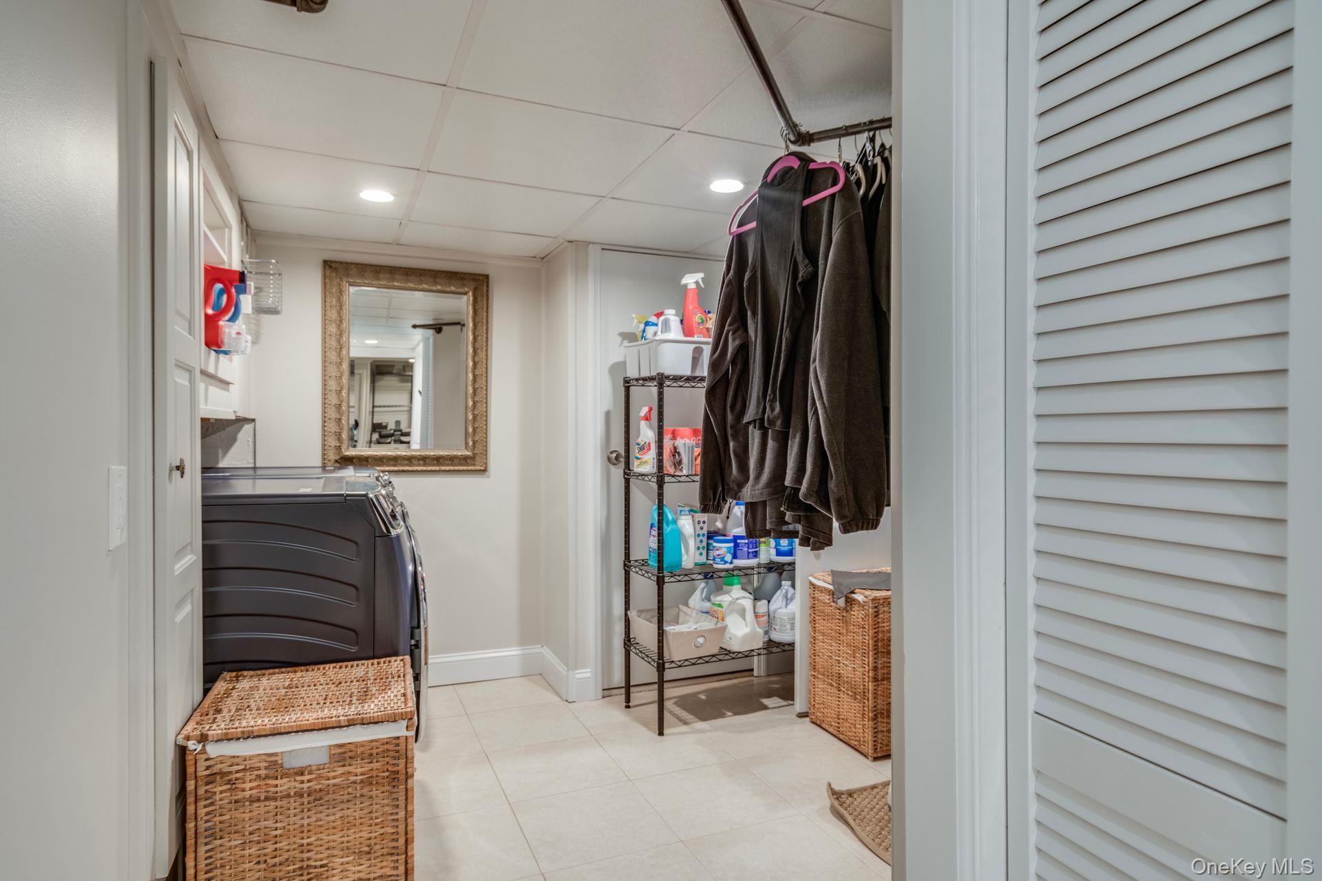 24 Forrest Drive, Lloyd Harbor, NY 11743