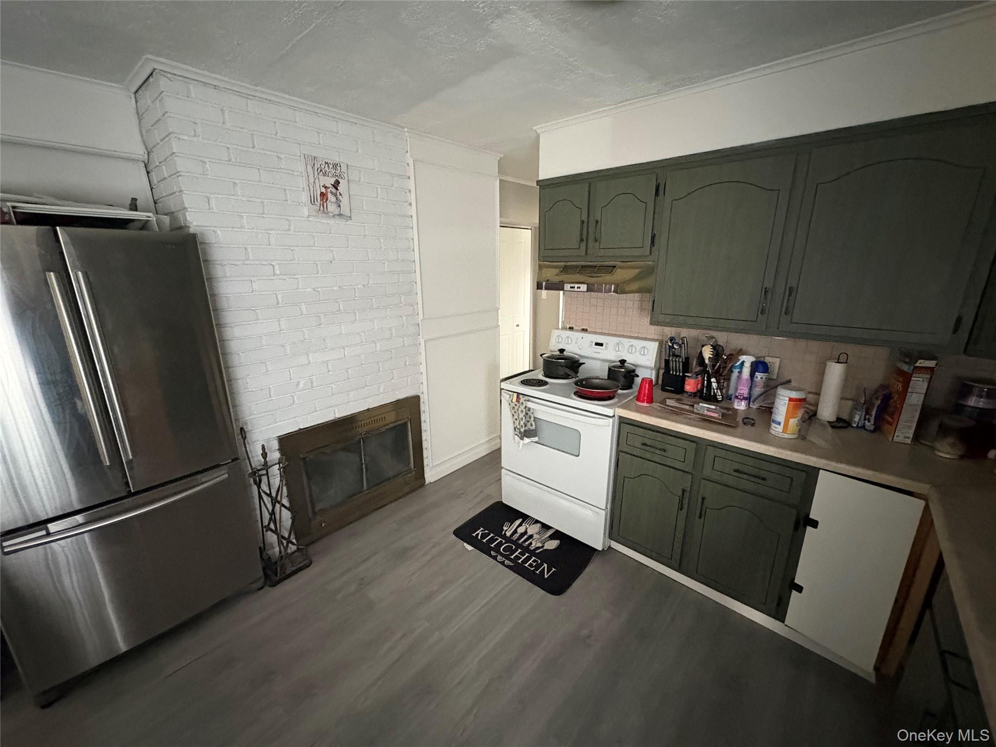 70 Abbey Lane, Levittown, NY 11756