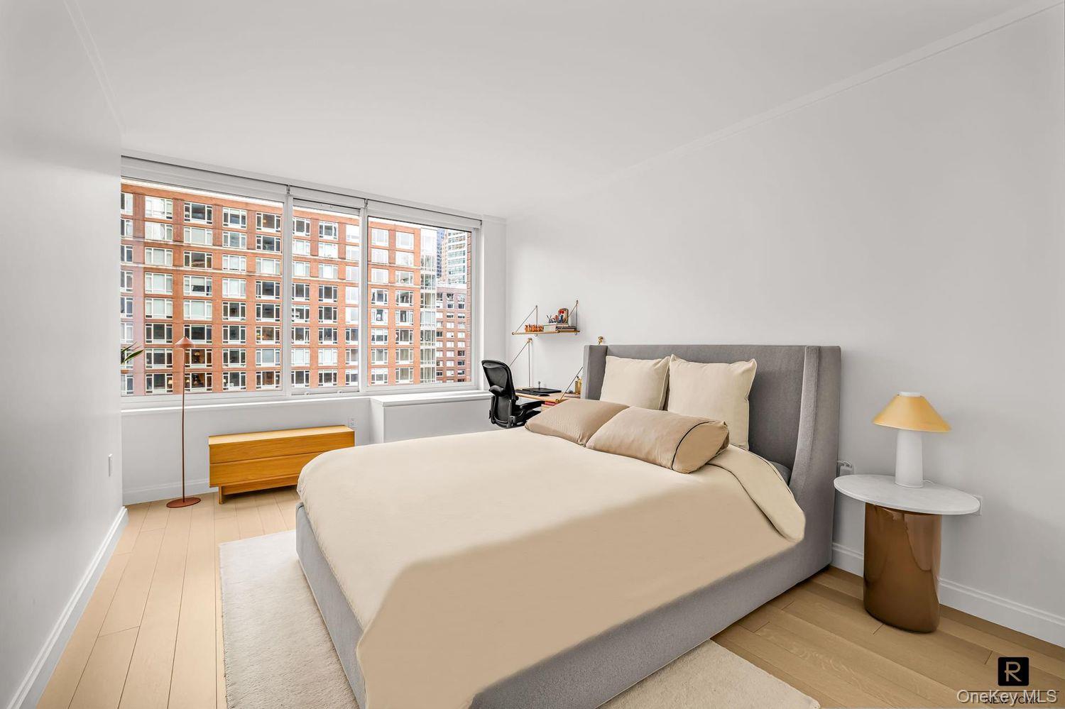 212 Warren Street # 9-R, New York (Manhattan), NY 10282