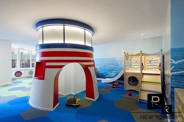 212 Warren Street # 9-R, New York (Manhattan), NY 10282