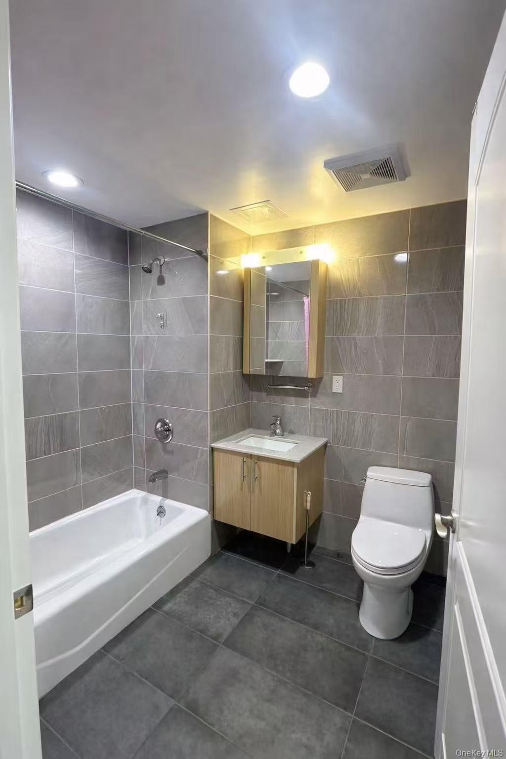 818 60th Street # 6B, Brooklyn, NY 11220