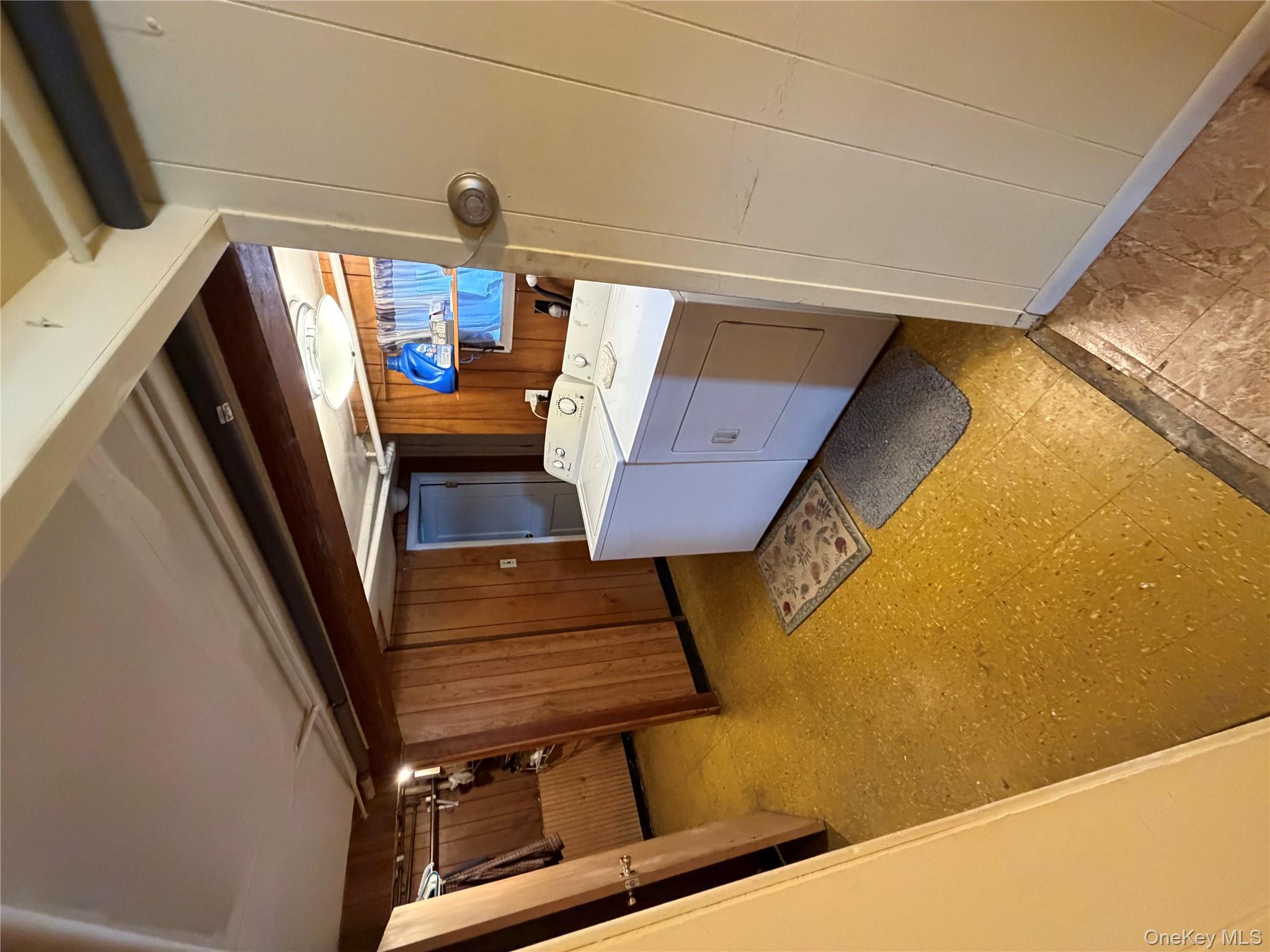 165 W Lakeshore Drive, Carmel, NY 10512