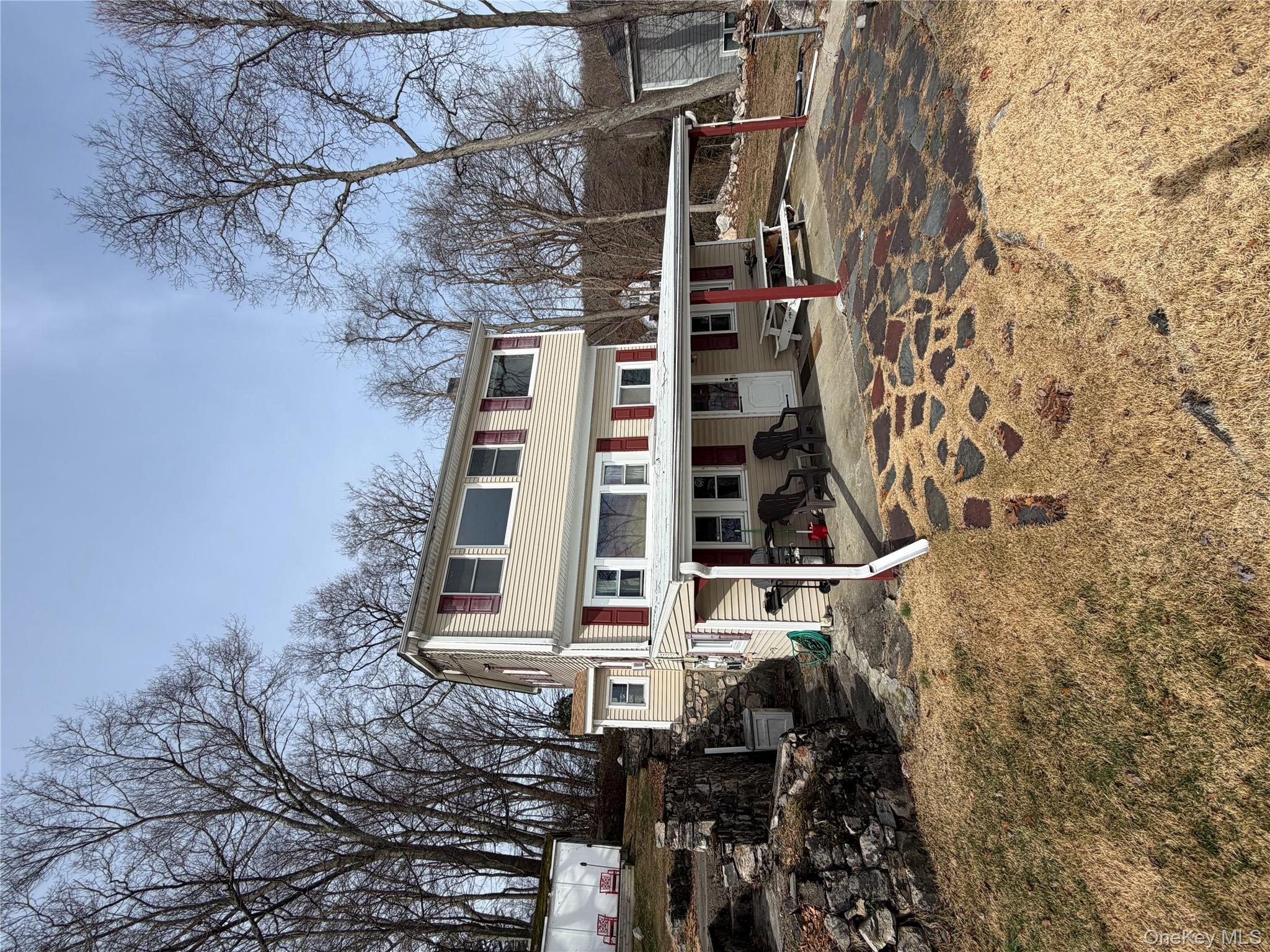 165 W Lakeshore Drive, Carmel, NY 10512