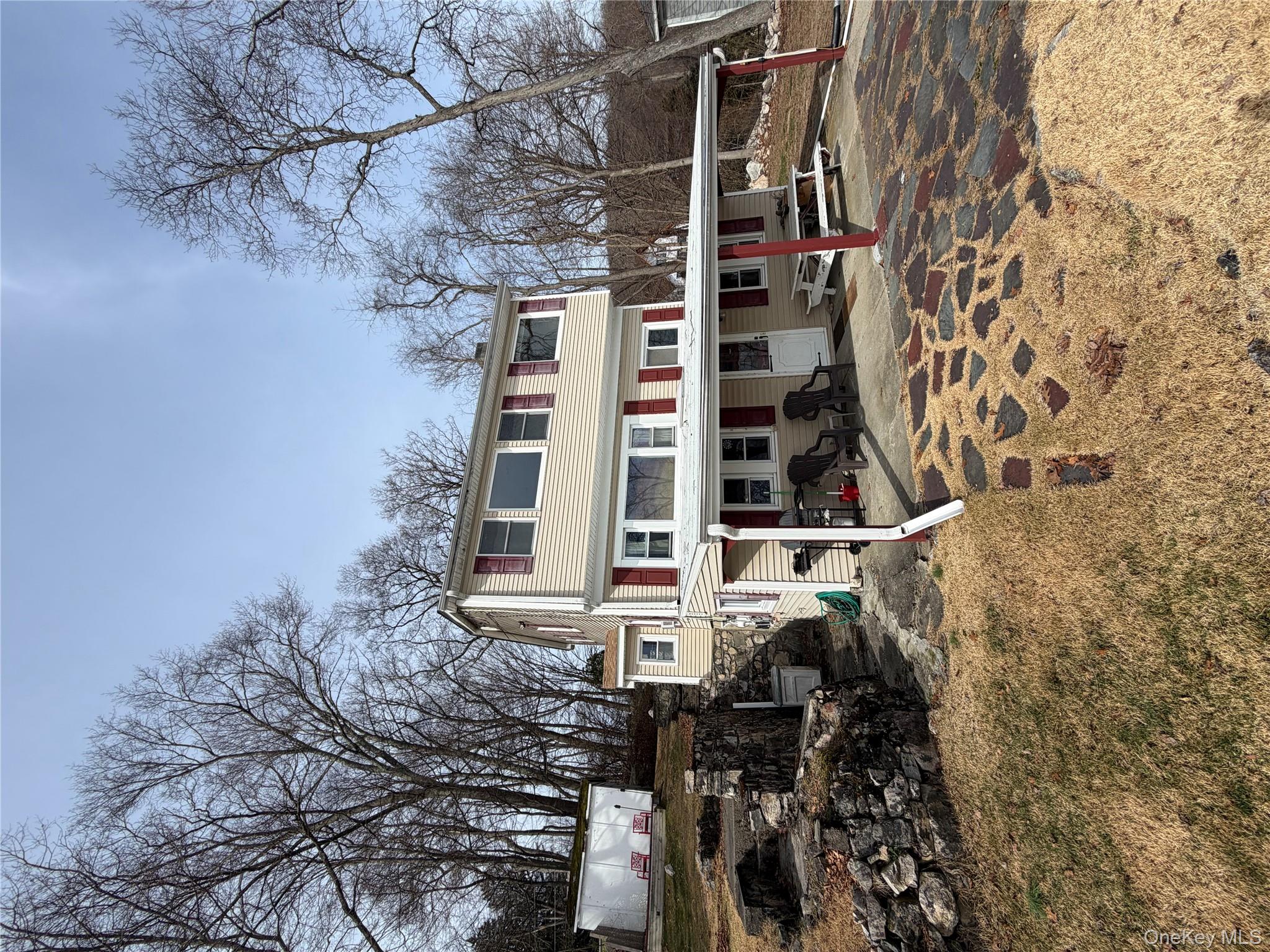 165 W Lakeshore Drive, Carmel, NY 10512