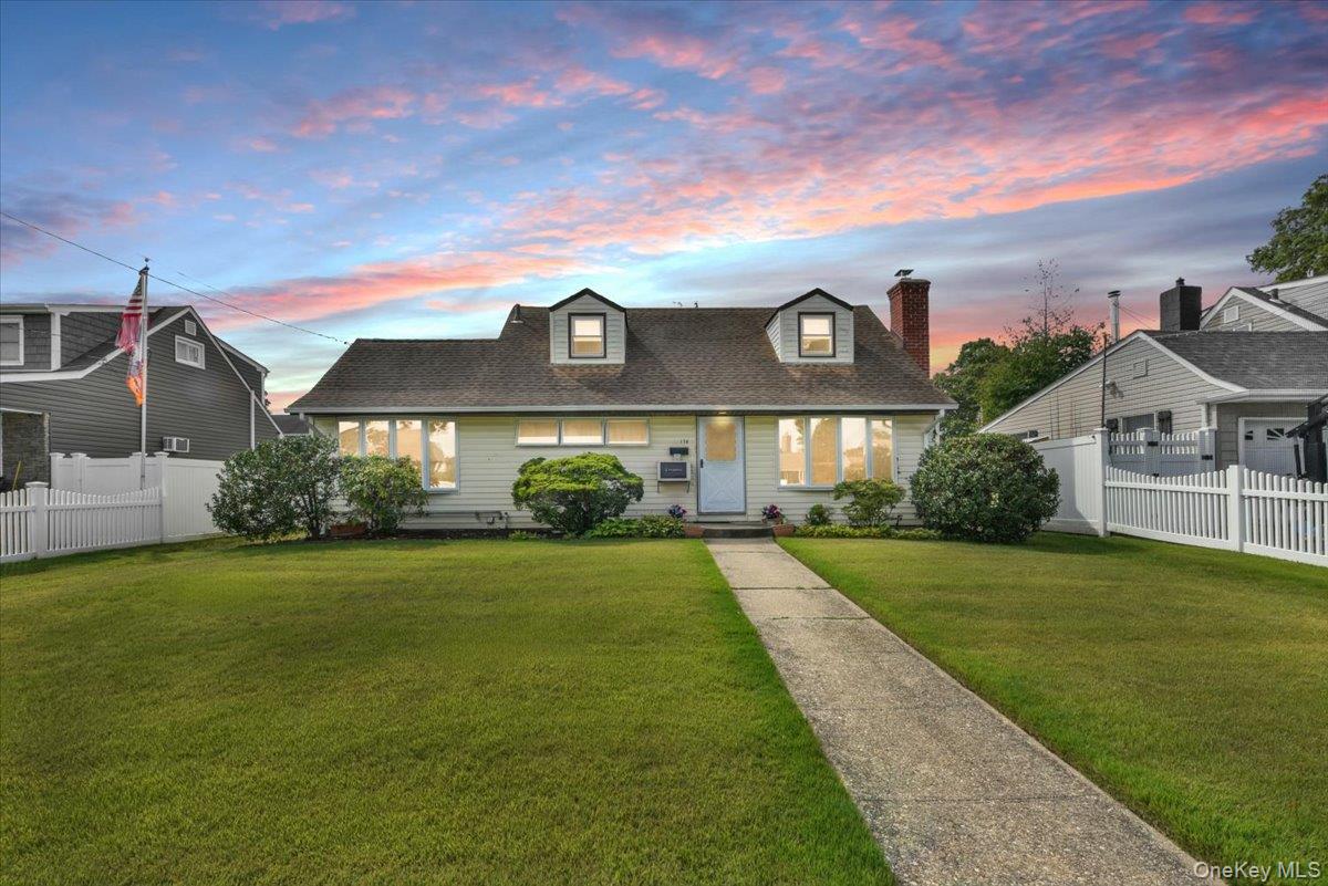 136 Maple Street, Massapequa Park, NY 11762