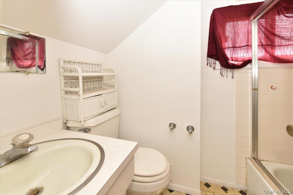 136 Maple Street, Massapequa Park, NY 11762