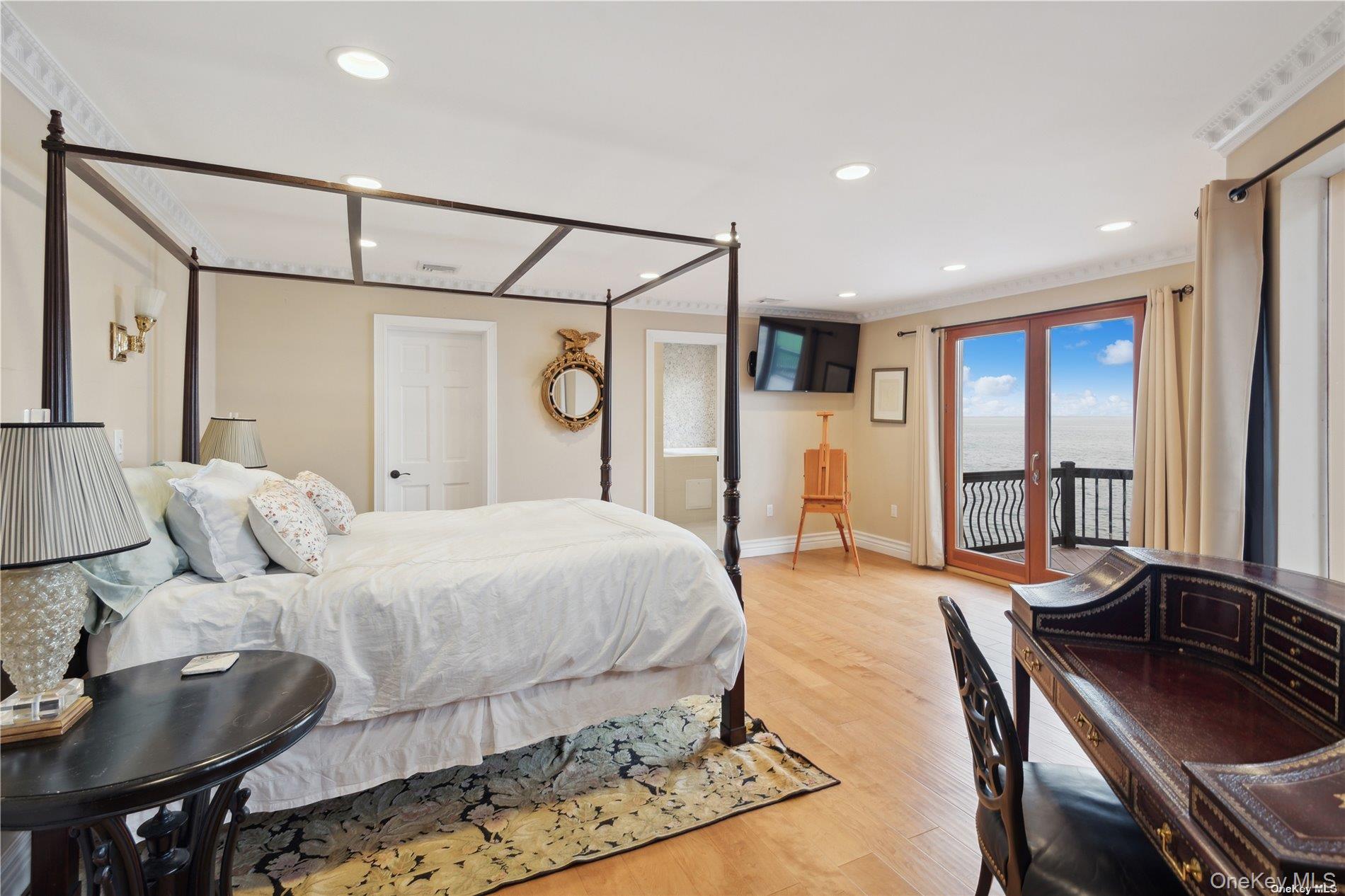 13 Seatuck Lane, Remsenburg, NY 11960