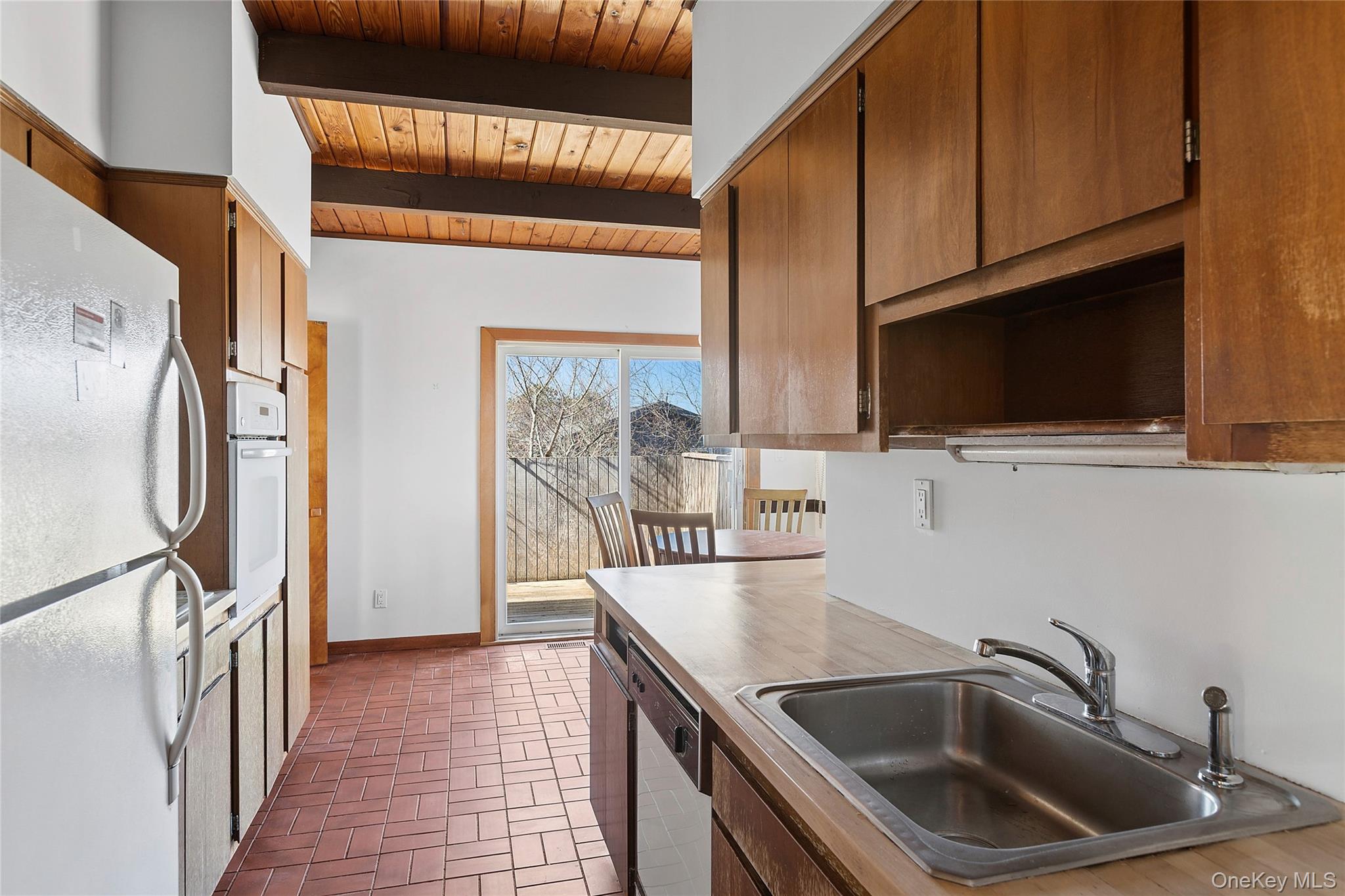 41 Deerfield Lane, Amagansett, NY 11930