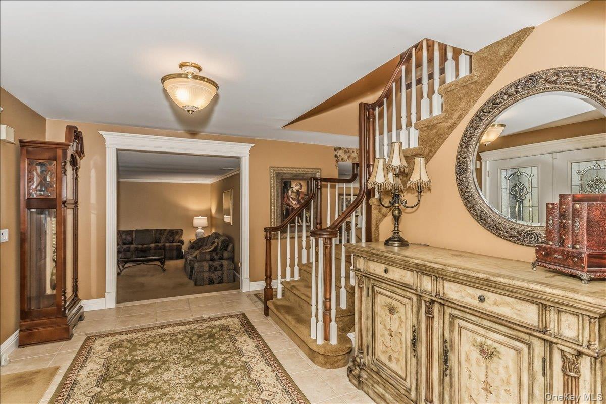 12 Bob O Link Lane, Northport, NY 11768