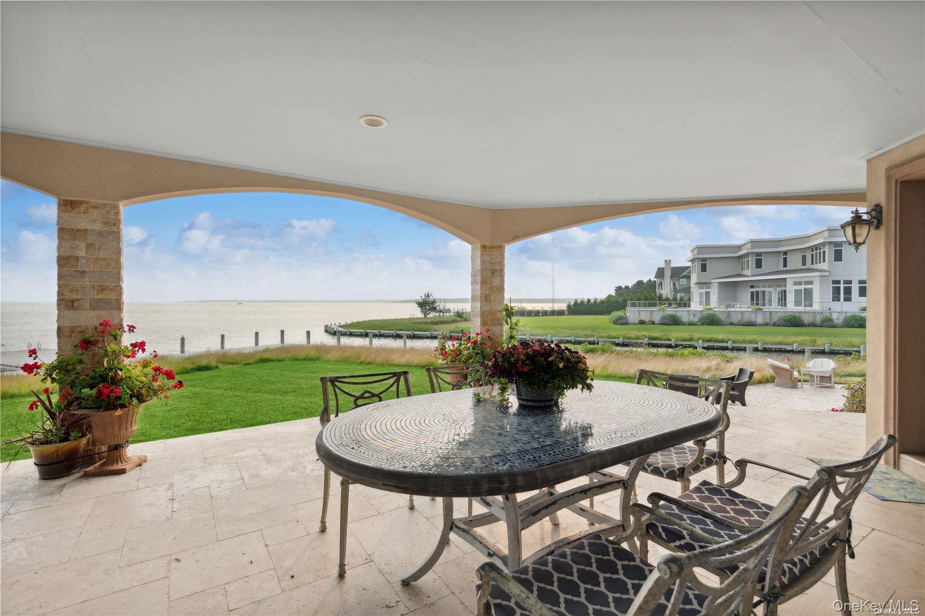 13 Seatuck Lane, Remsenburg, NY 11960