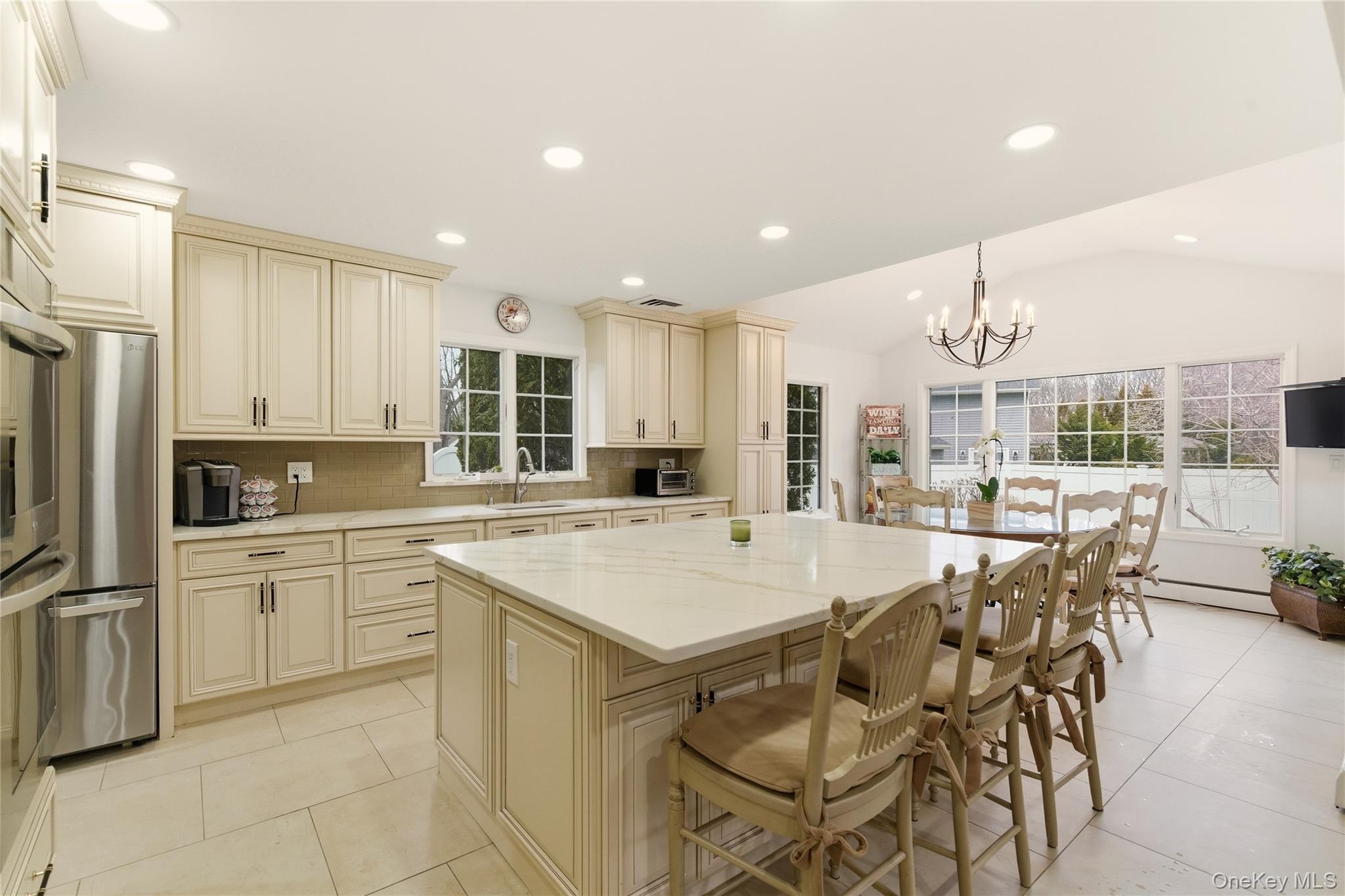 23 Astro Place, Dix Hills, NY 11746