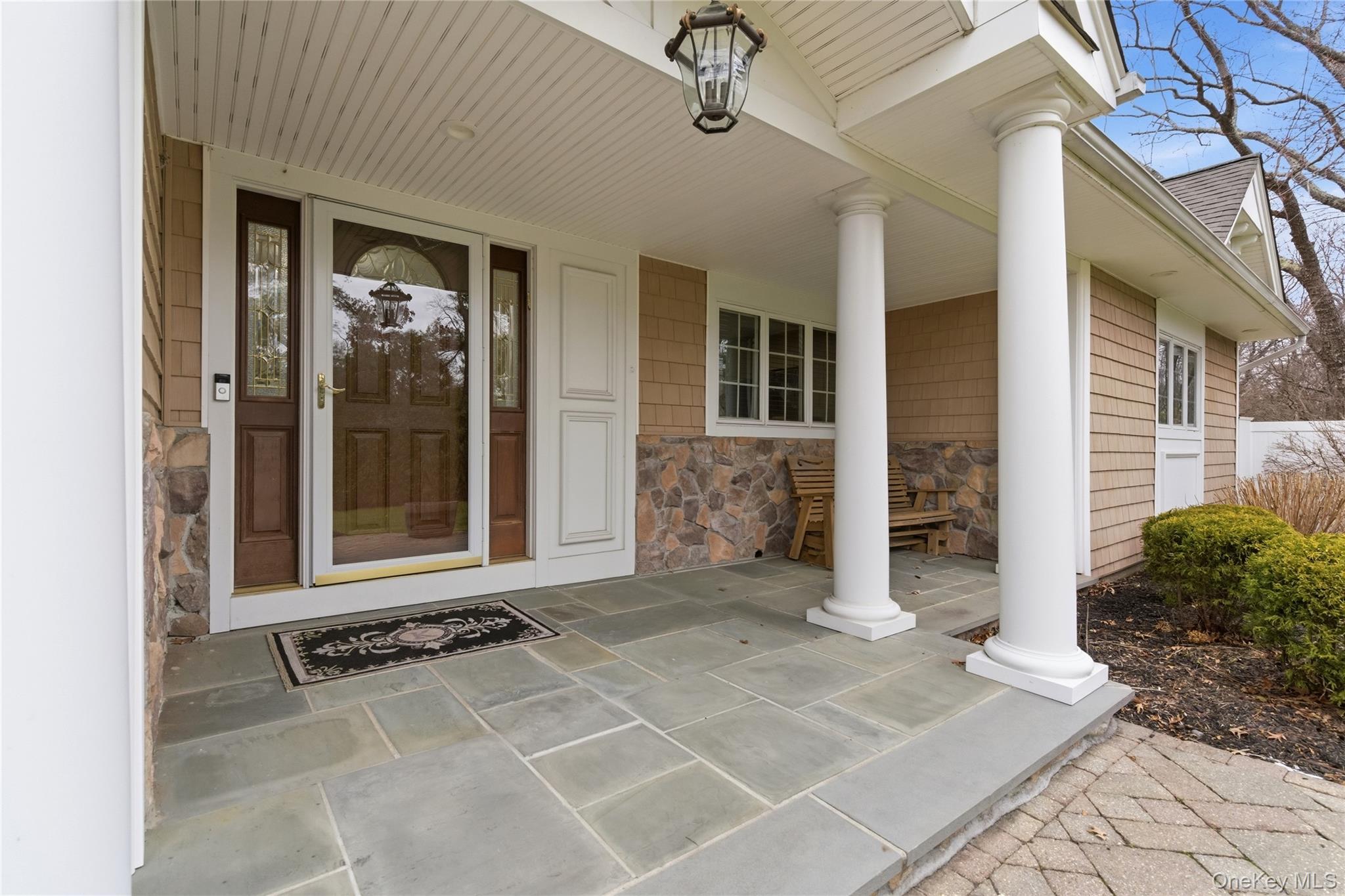 23 Astro Place, Dix Hills, NY 11746