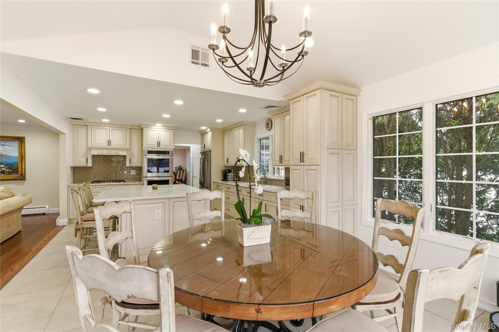 23 Astro Place, Dix Hills, NY 11746