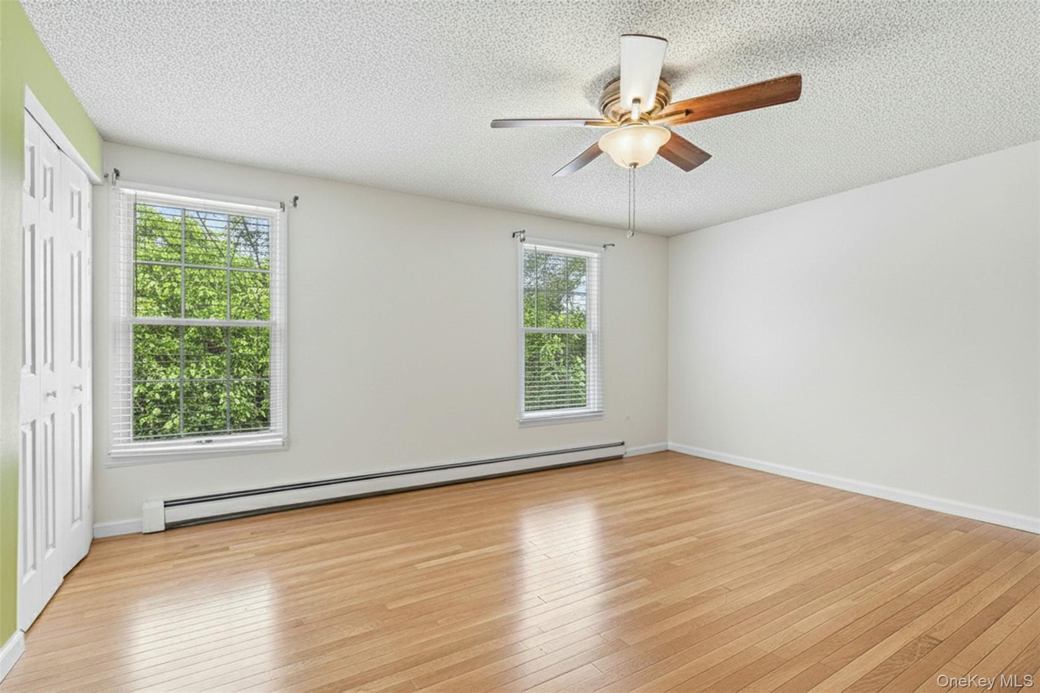 21 Foreston Circle, Manorville, NY 11949