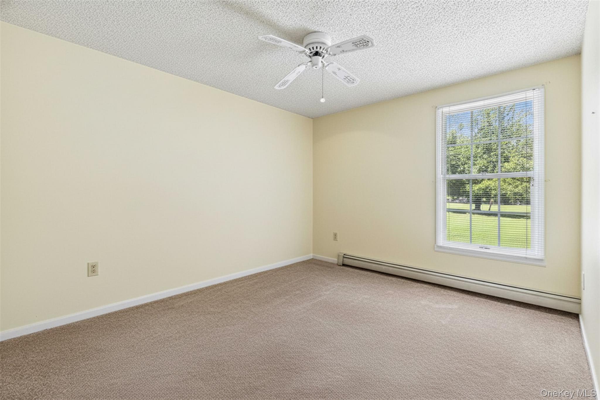 21 Foreston Circle, Manorville, NY 11949